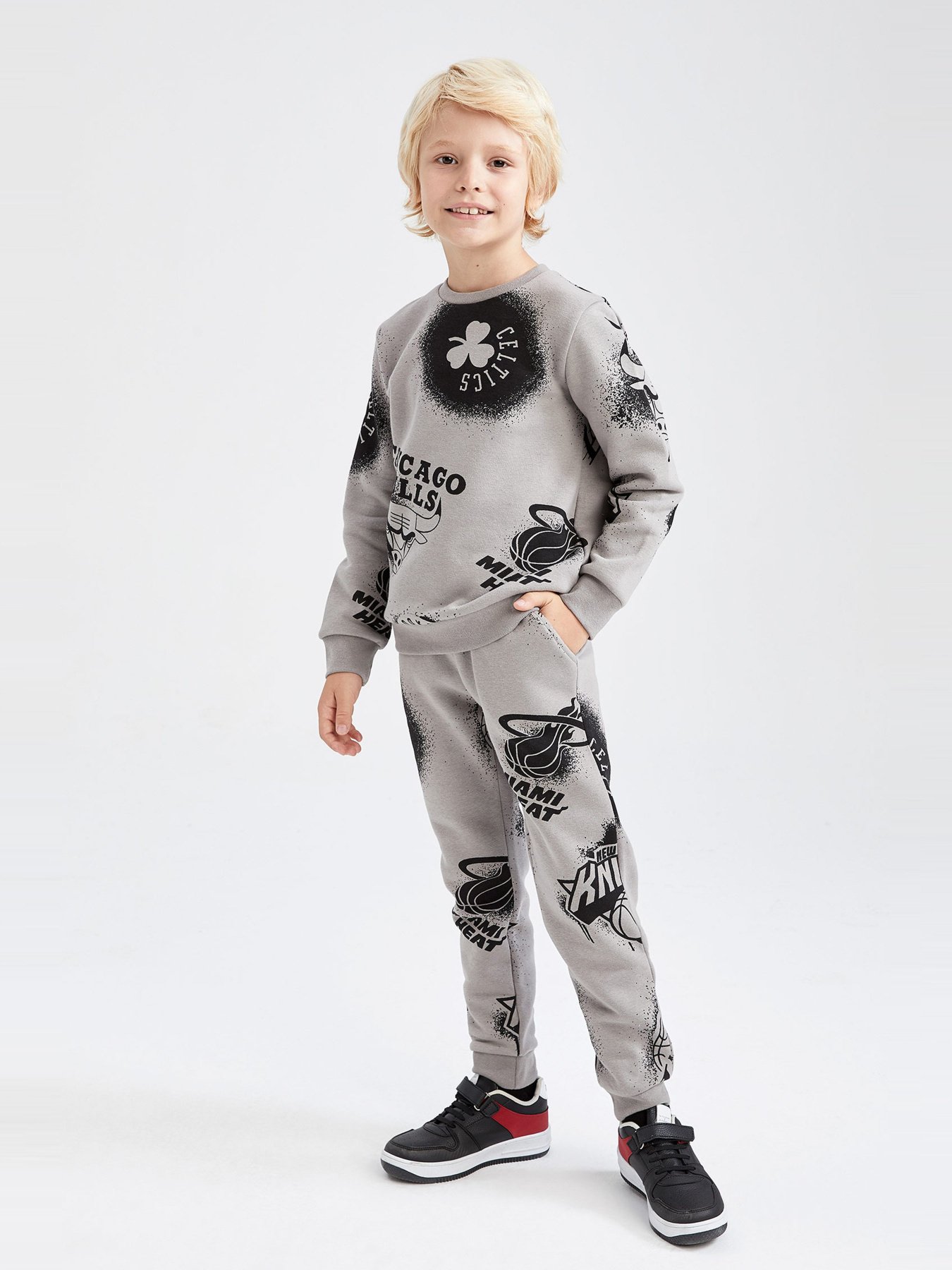 Джогери DeFacto модель Y4131A6-GR323 Джогери DeFacto модель Y4131A6-GR323 Фото