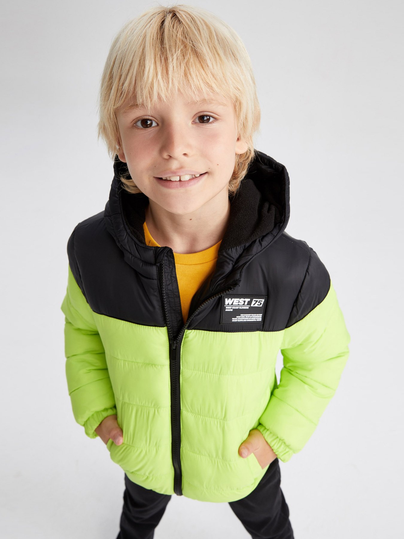 Демісезонна куртка DeFacto модель X6335A6-BK27 Фото