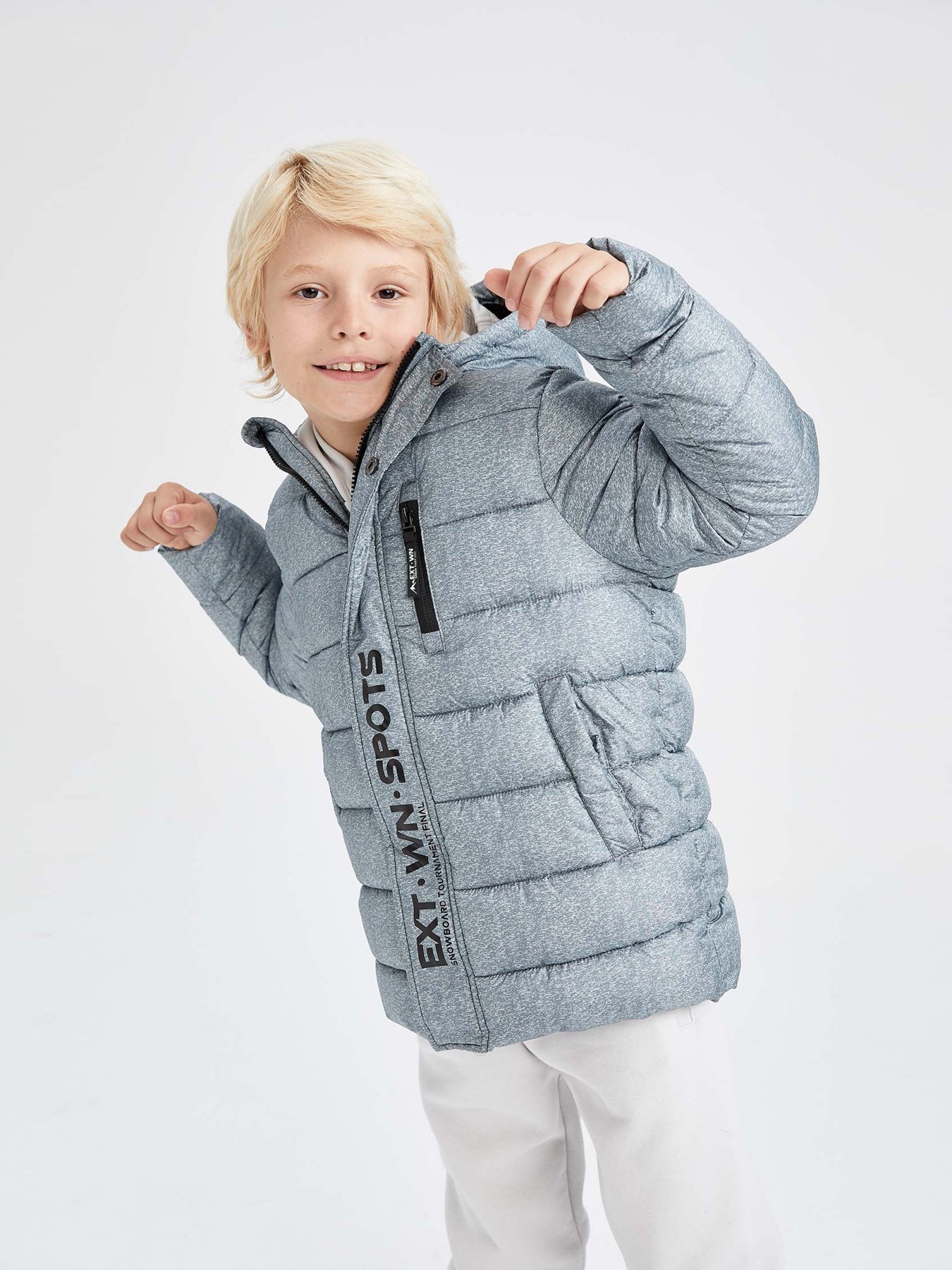 Зимняя куртка DeFacto модель X6343A6-GR261 Фото