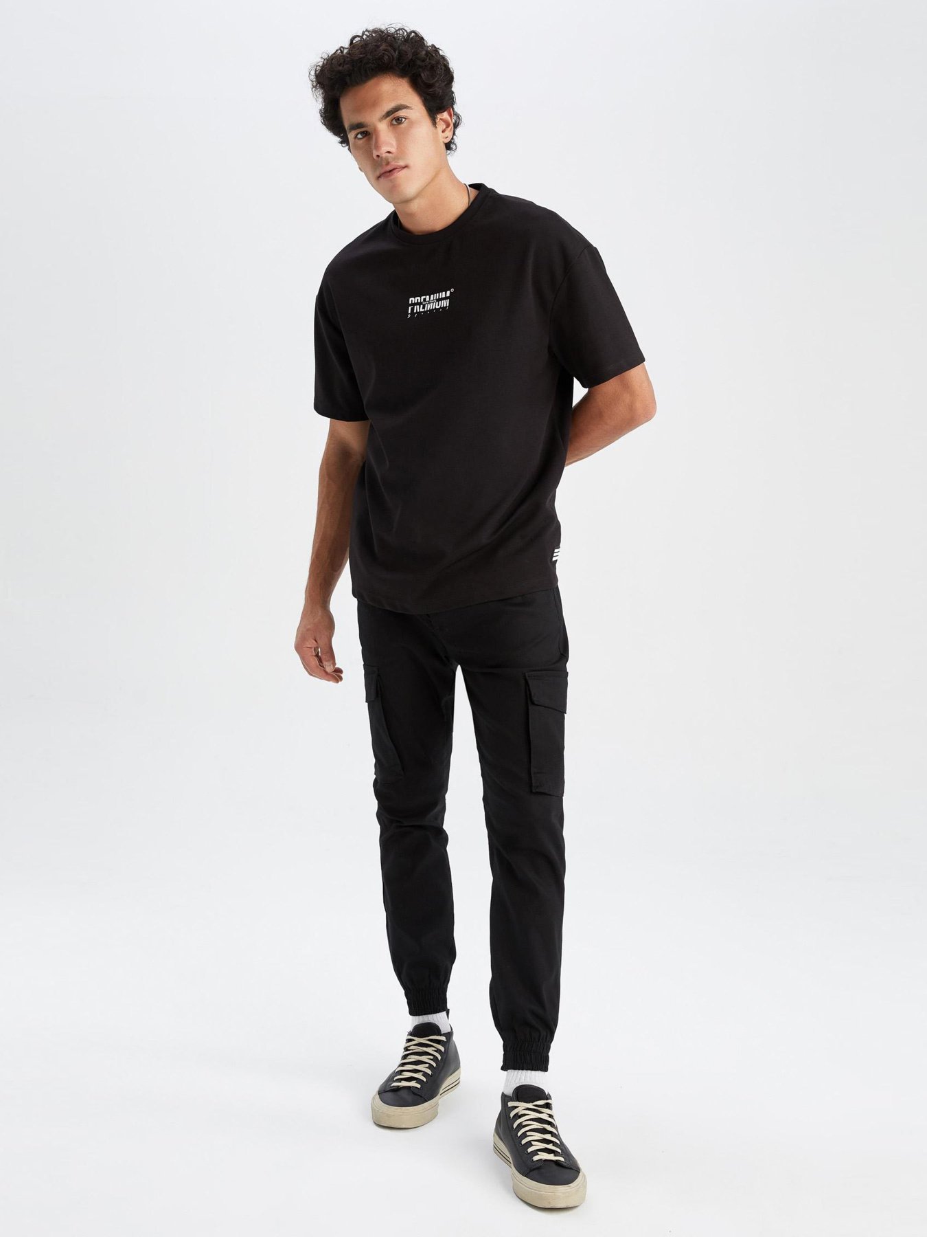 Футболка DeFacto модель Z3072AZ-BK81 Фото