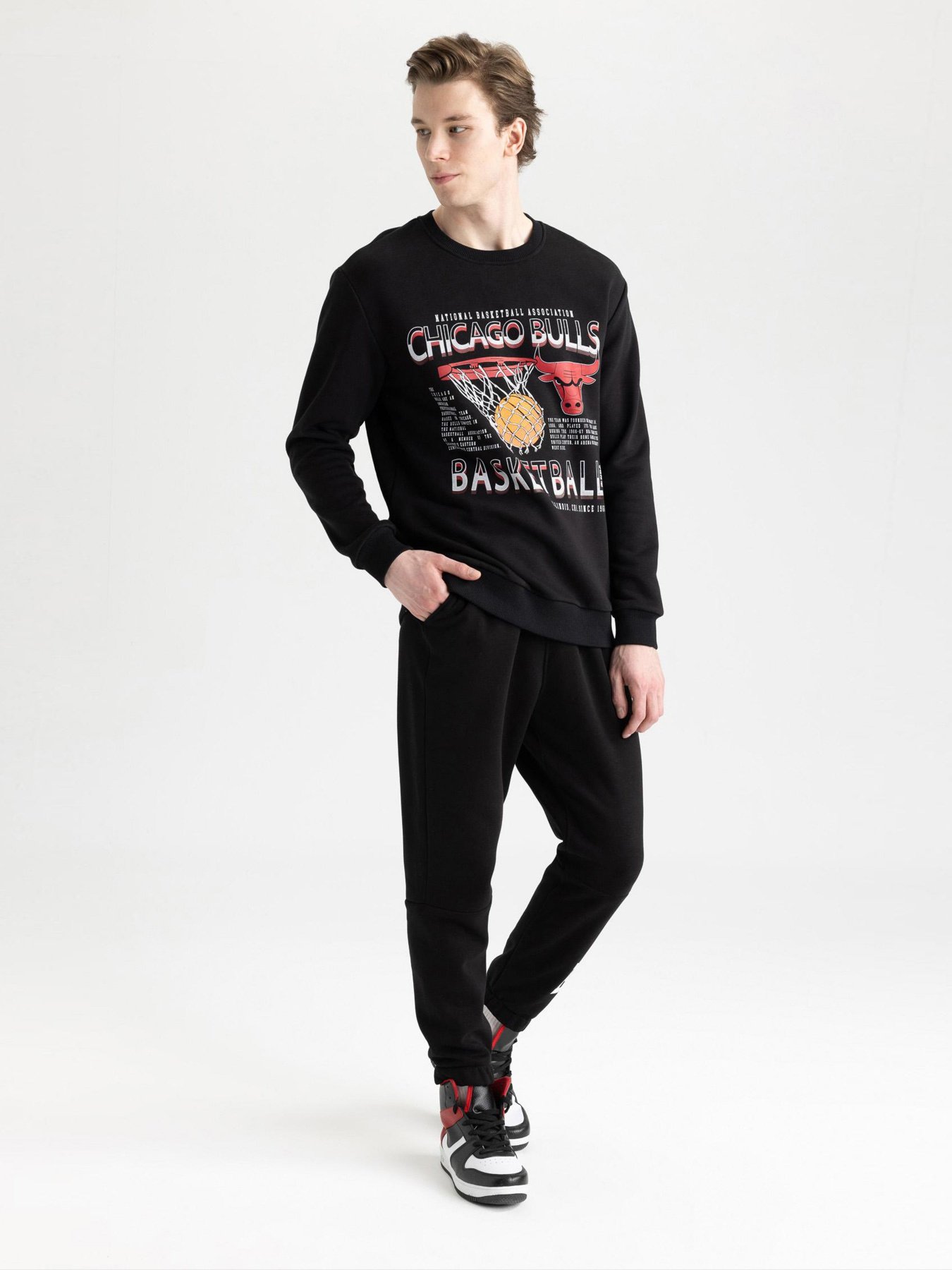 Джоггеры DeFacto модель Z4631AZ-BK81 Фото