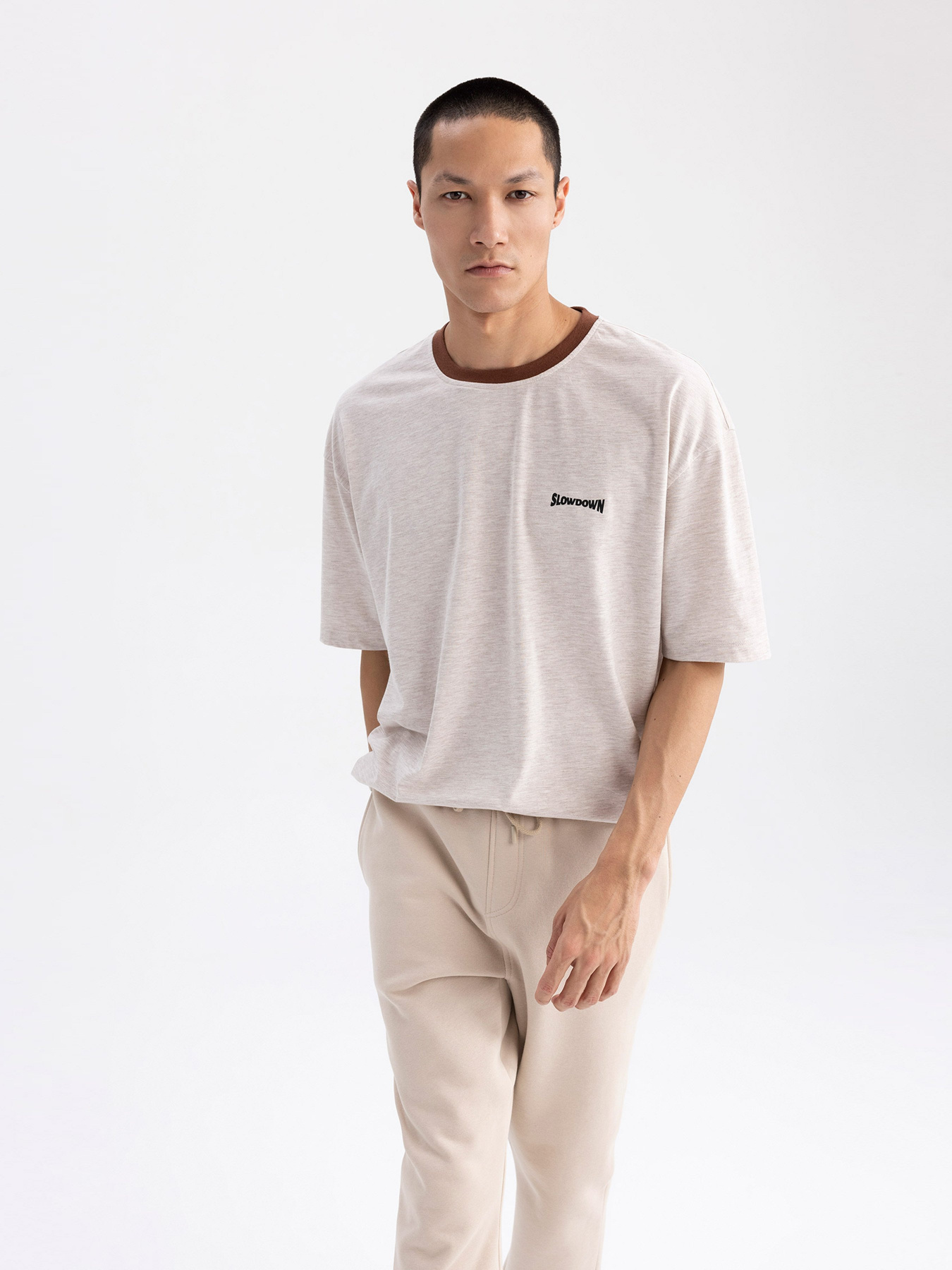 Футболка DeFacto модель Z5999AZ-BG609 Фото