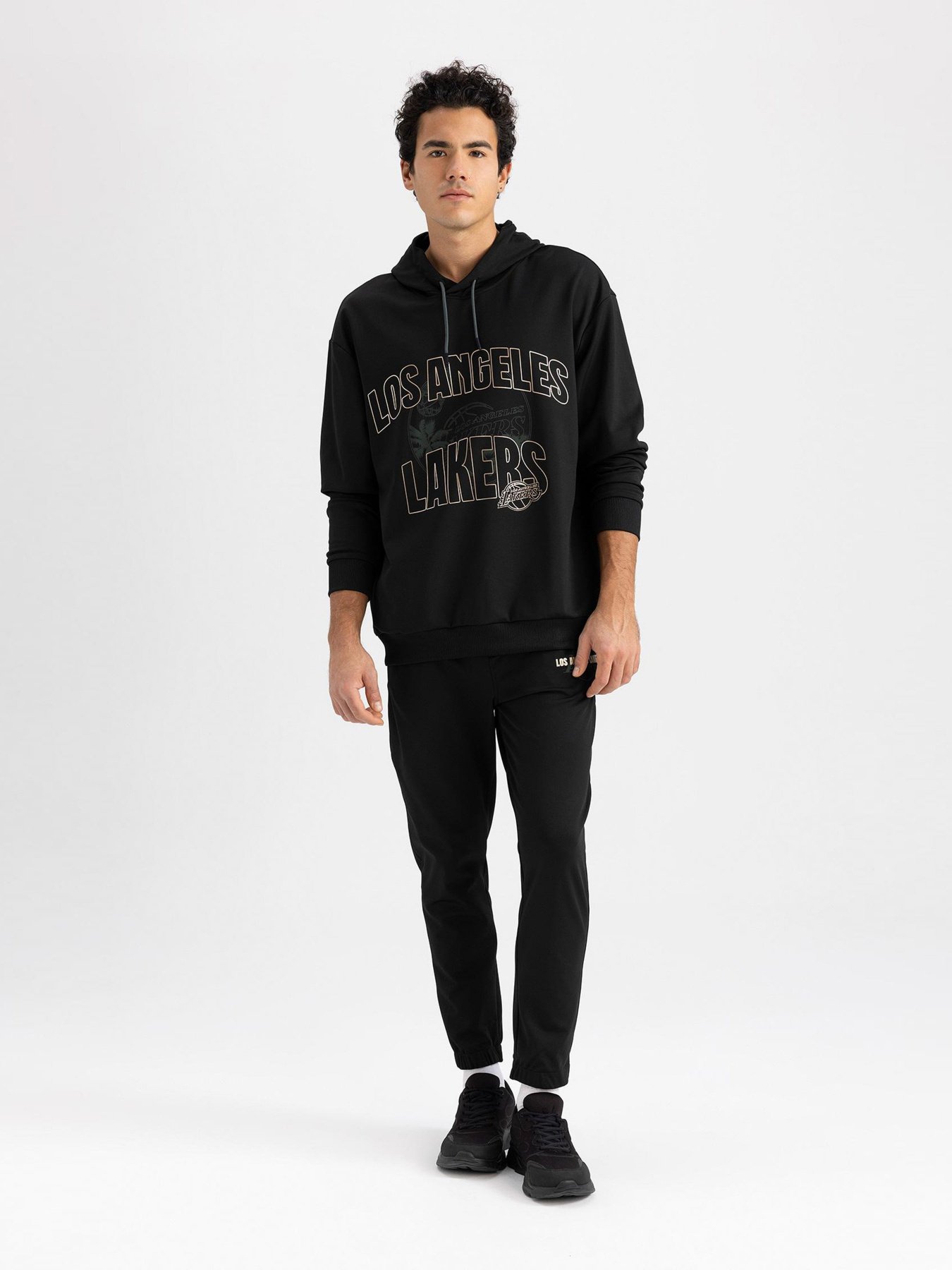 Джоггеры DeFacto модель Z6058AZ-BK81 Фото