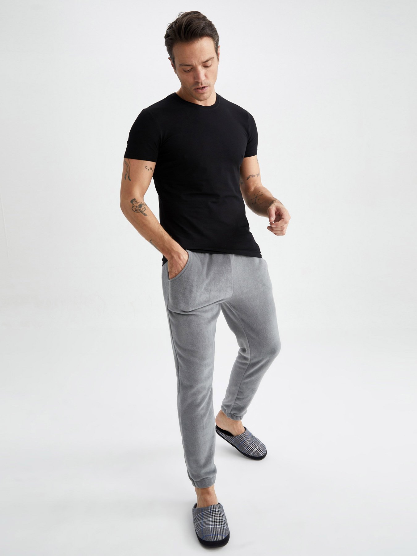 Футболка DeFacto модель L4885AZ-BK27 Фото