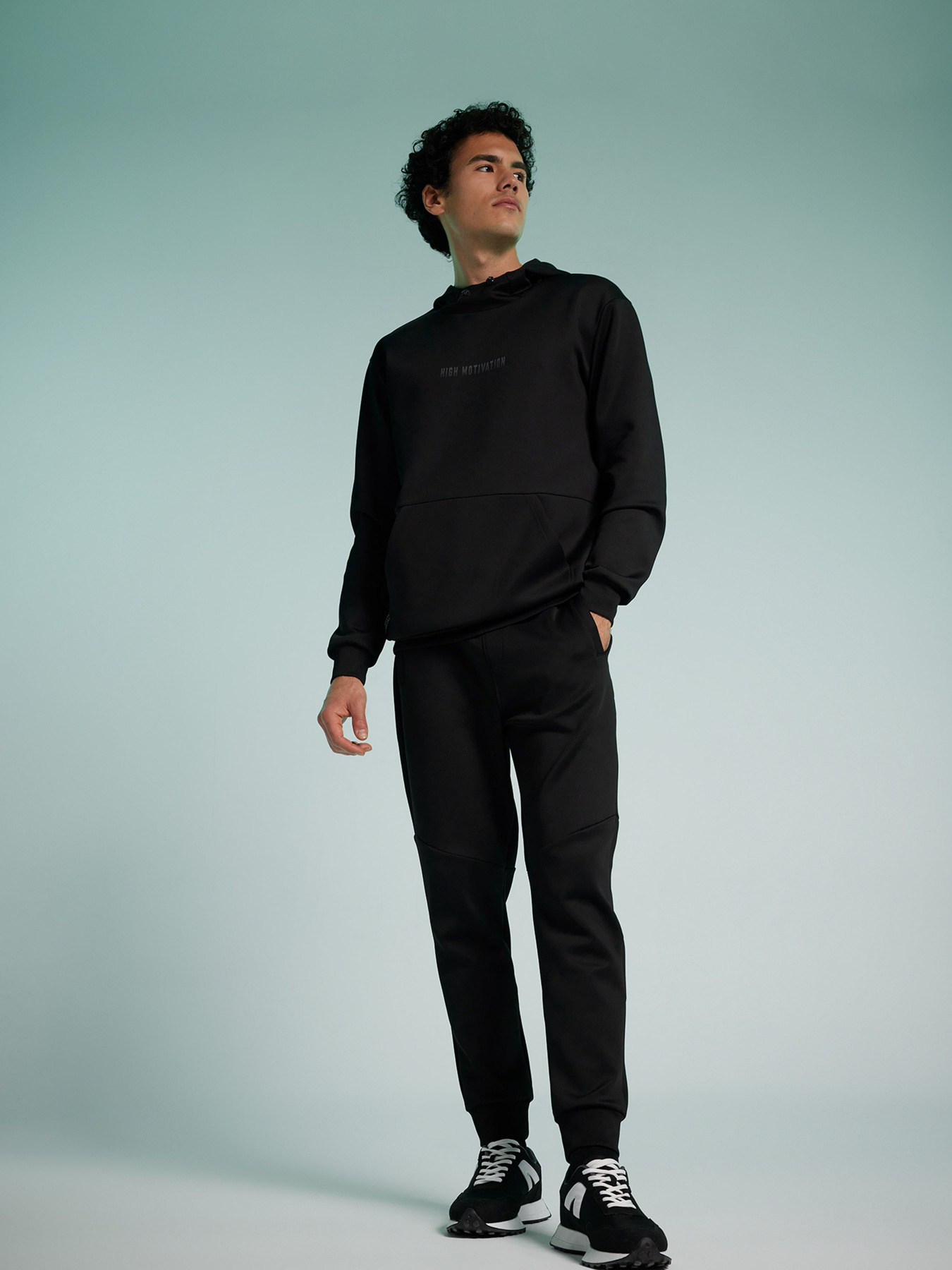 Джоггеры DeFacto модель W7377AZ-BK81 Фото