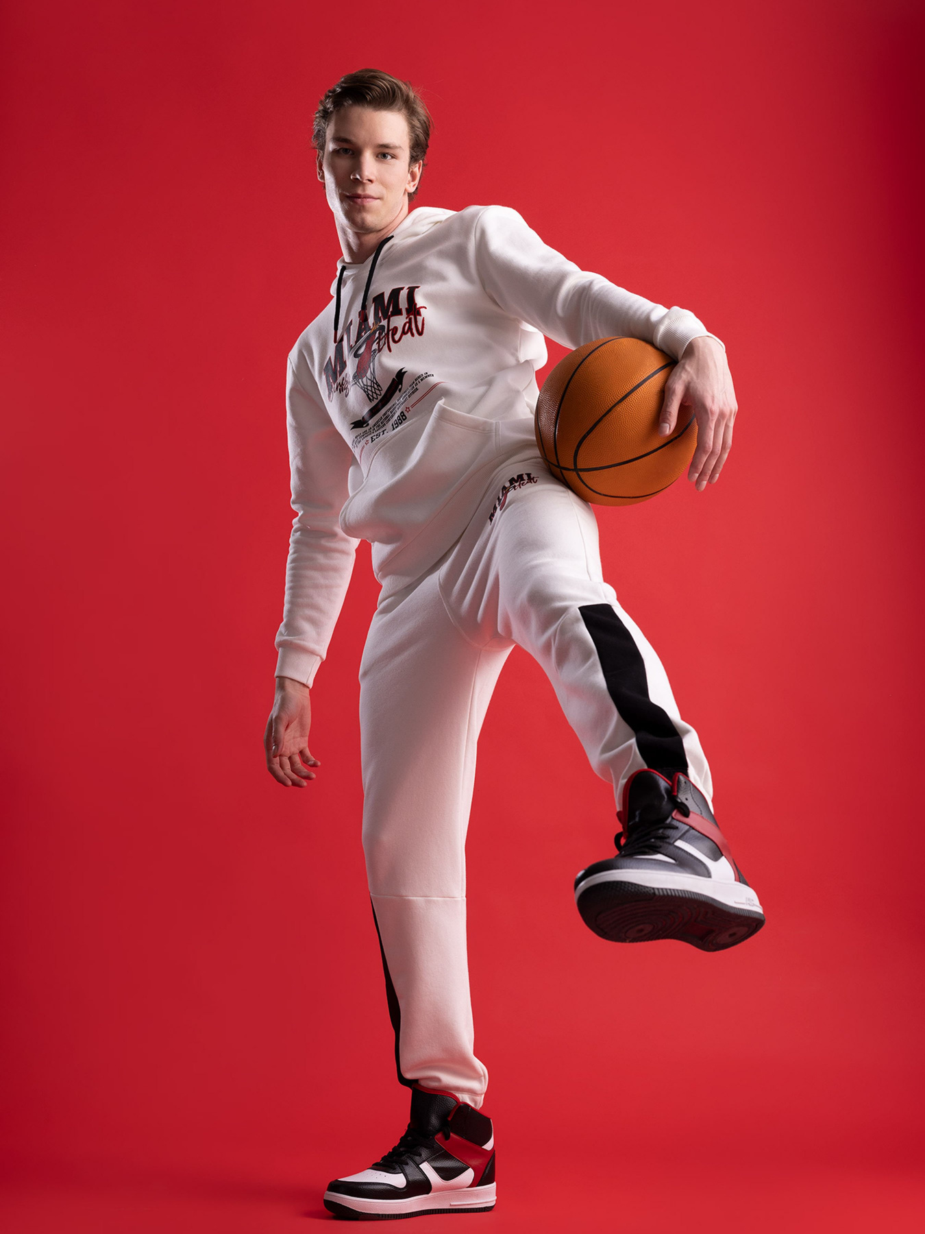 Джоггеры DeFacto модель Z4440AZ-ER105 Фото