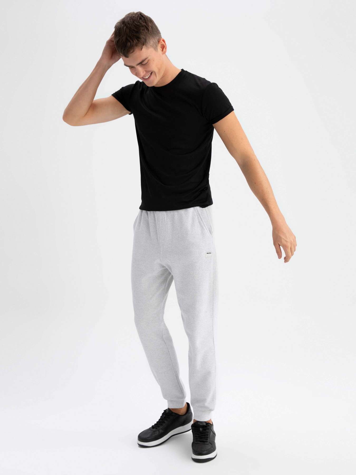 Джогери DeFacto модель Z2457AZ-GR363 Фото