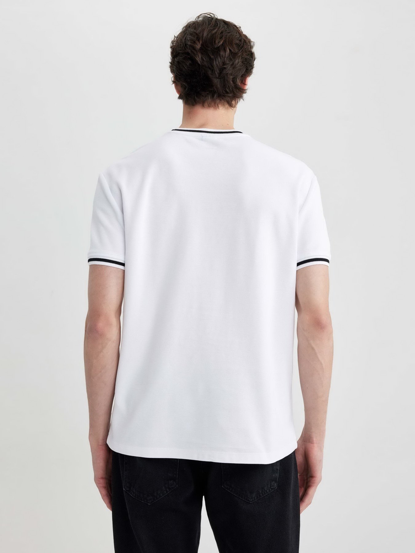 Футболка DeFacto модель A1674AX-WT34 Фото