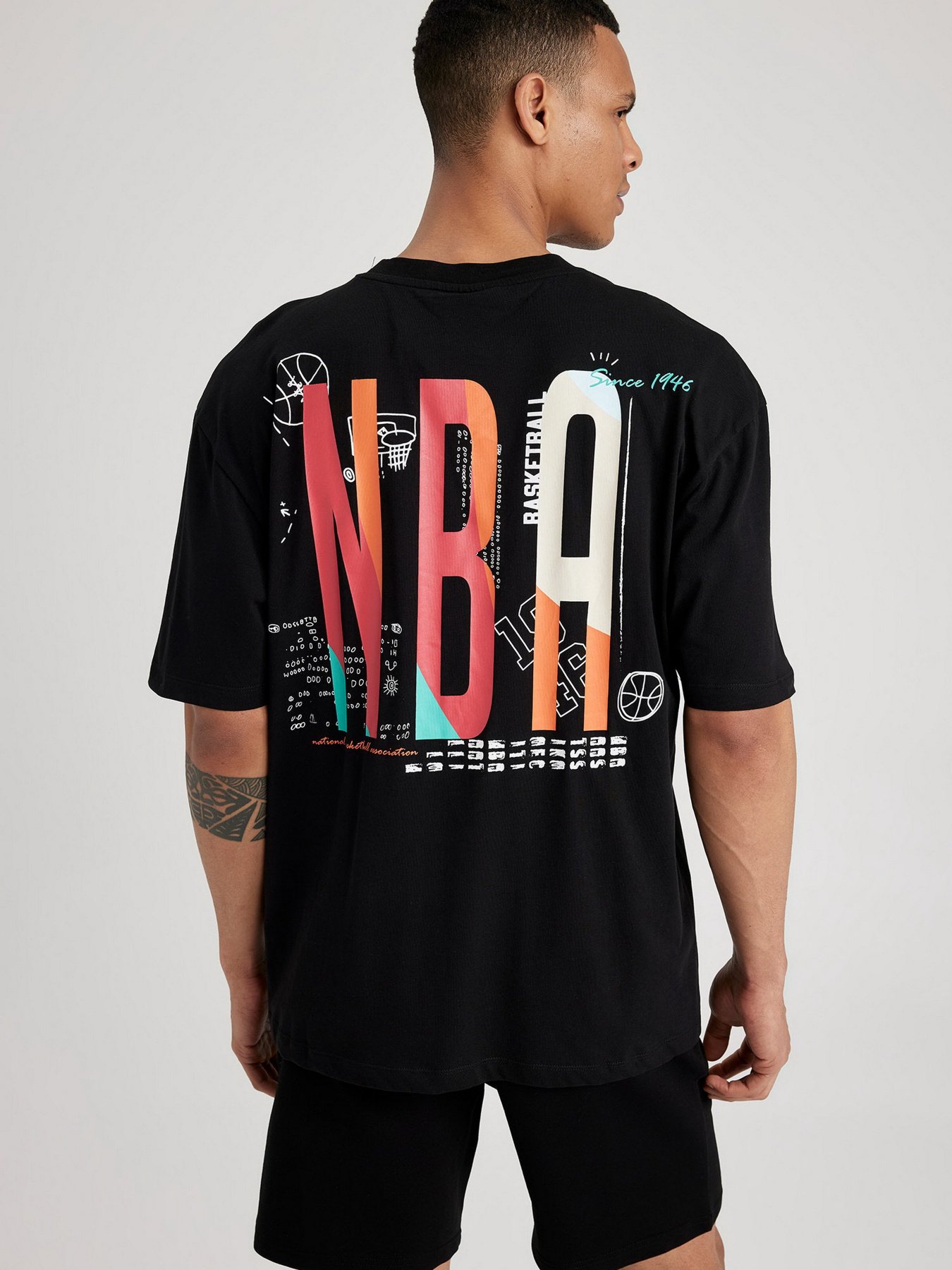 Футболка DeFacto модель A1890AX-BK81 Фото