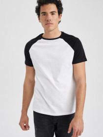 Футболка DeFacto модель T5064AZ-BK81 Фото