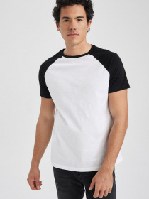 Футболка DeFacto модель T5064AZ-BK81 Фото