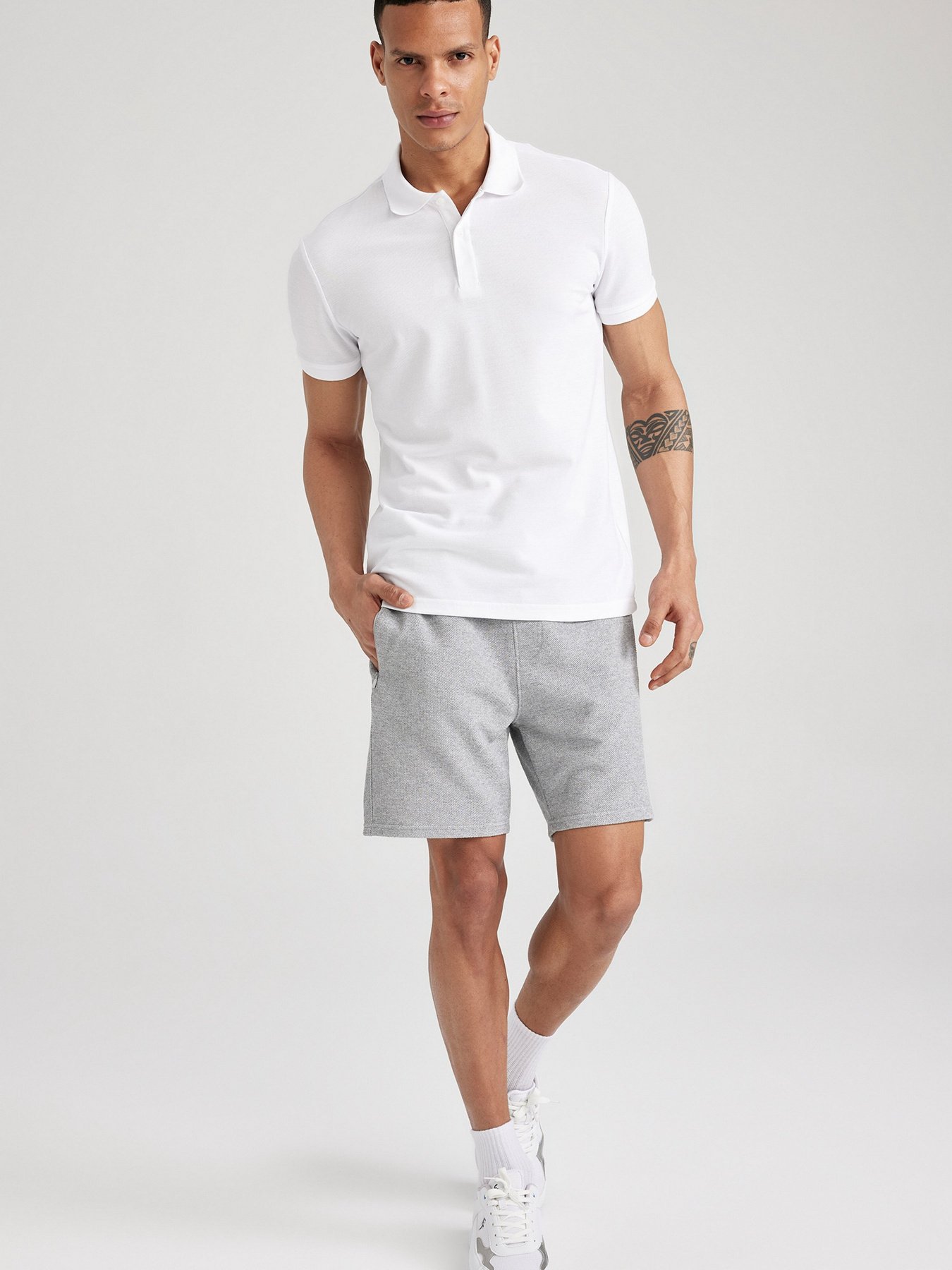 Шорты DeFacto модель Z5498AZ-GR210 Фото