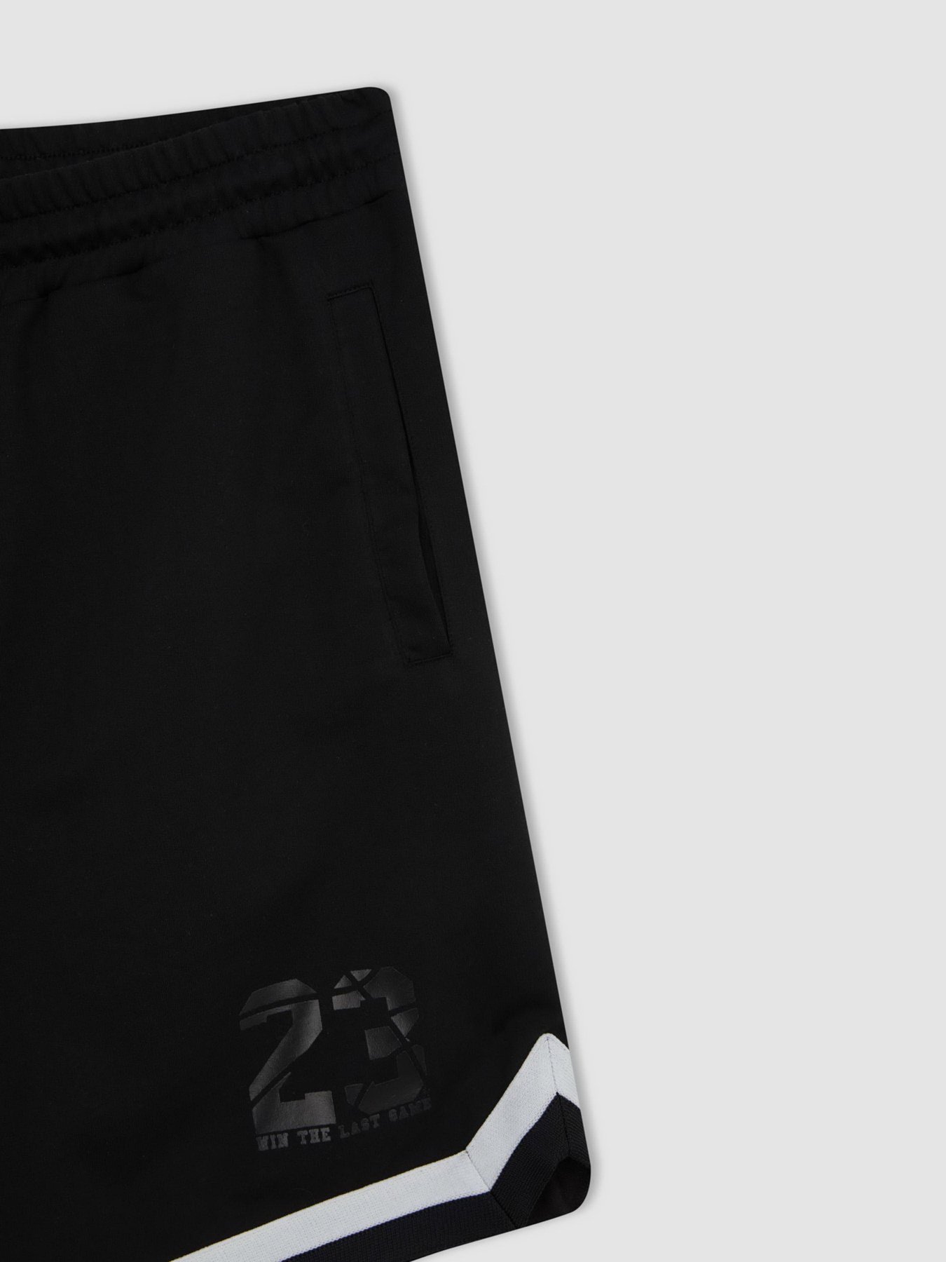 Повсякденні шорти DeFacto модель Z5602AZ-BK81 Фото