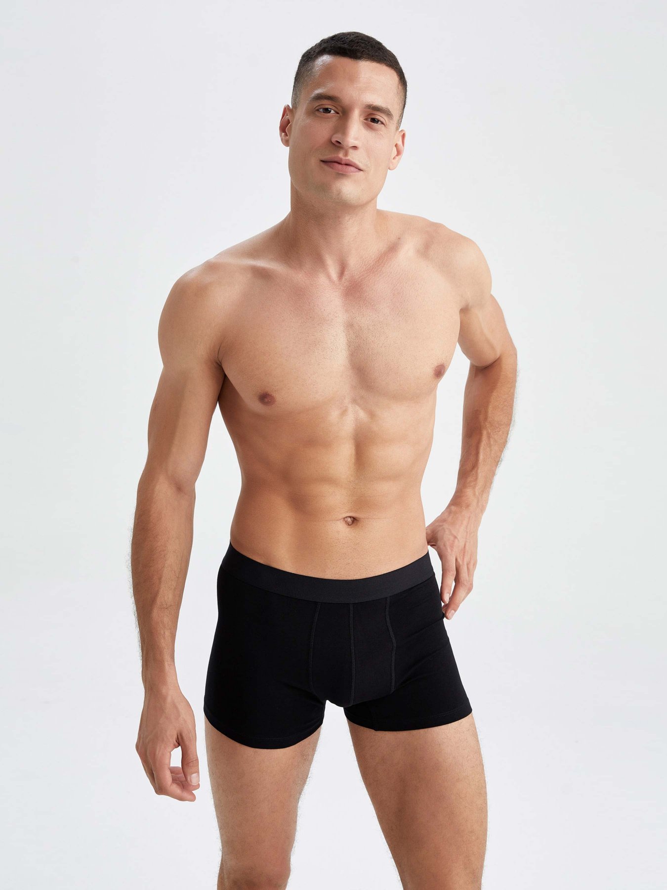 Набір трусів DeFacto модель W6734AZ-BK27 Набір трусів DeFacto модель W6734AZ-BK27 Фото