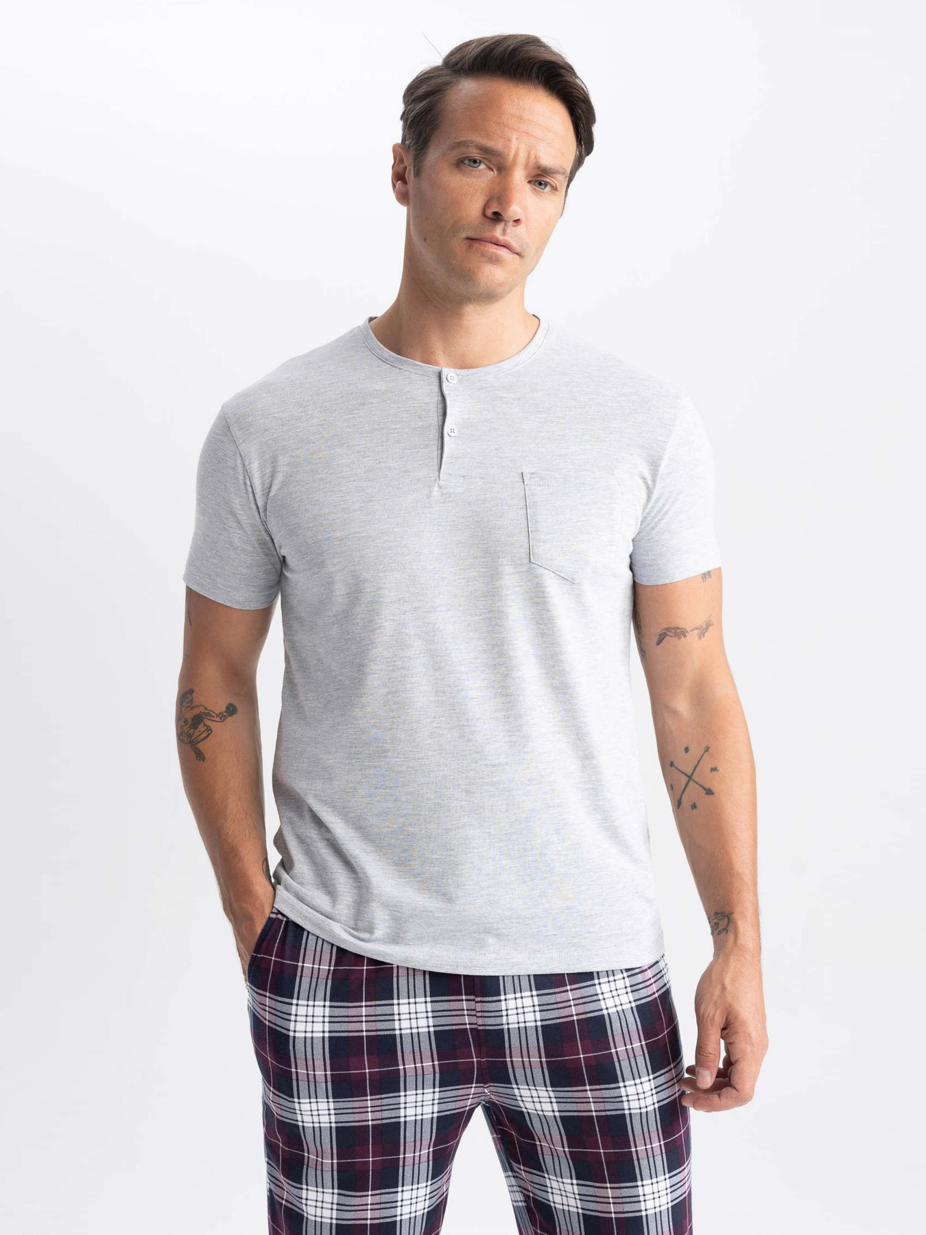 Піжама DeFacto модель Z6575AZ-GR93 Піжама DeFacto модель Z6575AZ-GR93 Фото