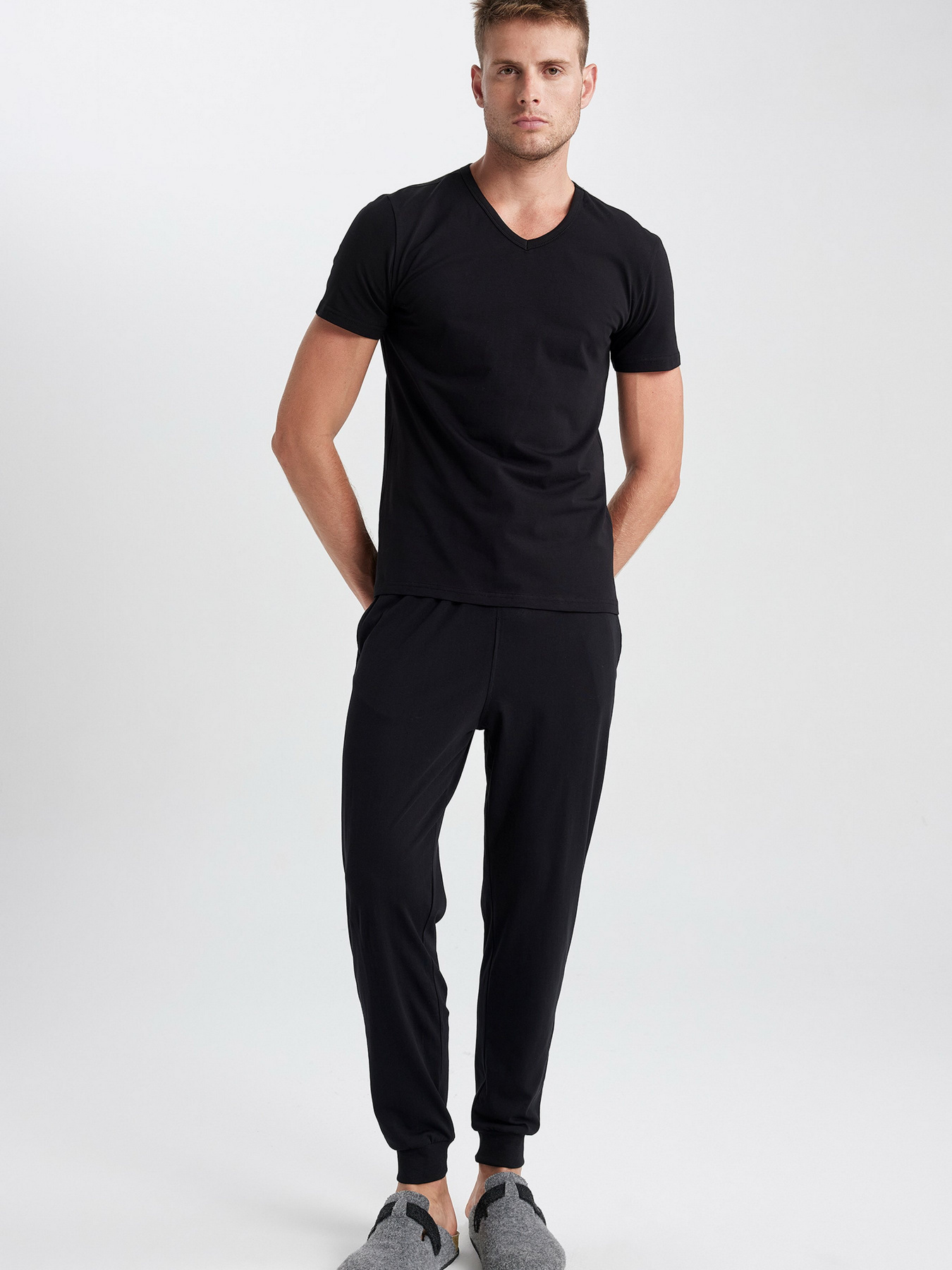 Футболка DeFacto модель L4884AZ-BK81 Фото