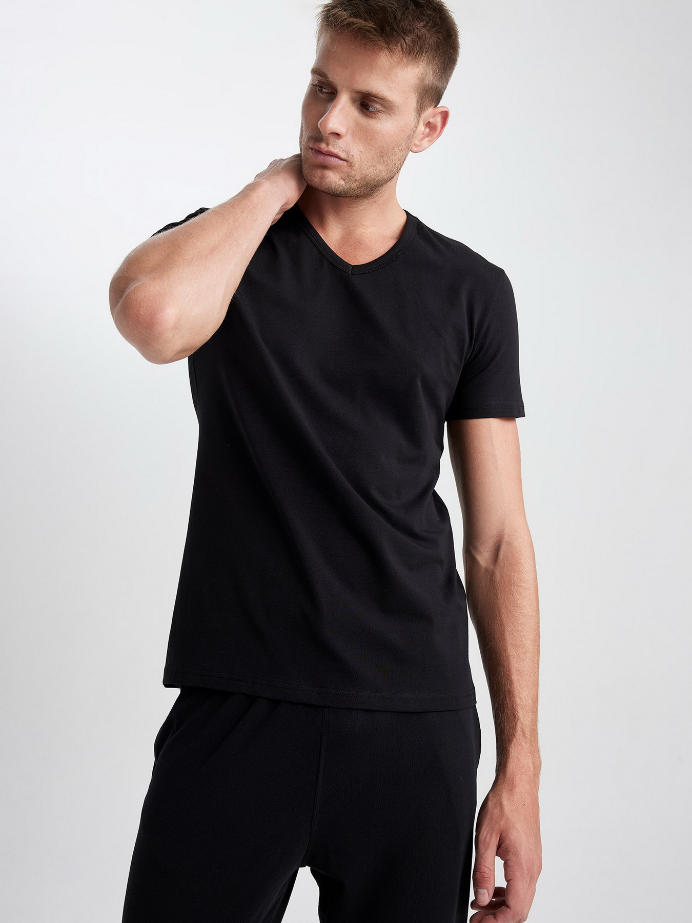 Футболка DeFacto модель L4884AZ-BK81 Фото