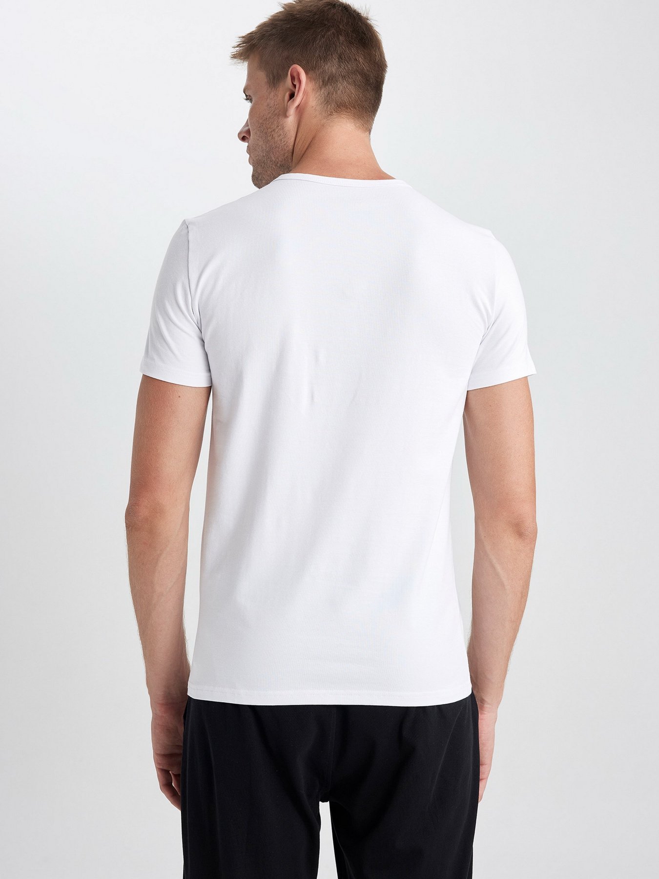 Футболка DeFacto модель L4885AZ-WT34 Фото