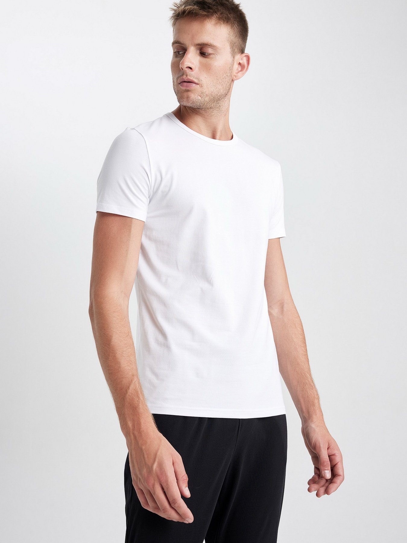 Футболка DeFacto модель L4885AZ-WT34 Фото