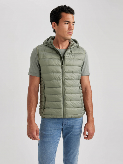 Утепленный жилет DeFacto модель N4652AZ-KH109 Фото