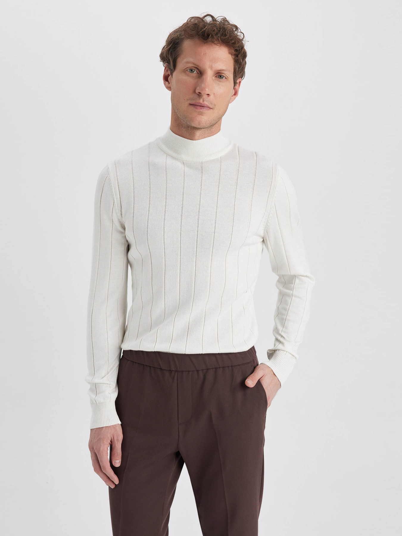 Водолазка DeFacto модель X7395AZ-ER138 Фото