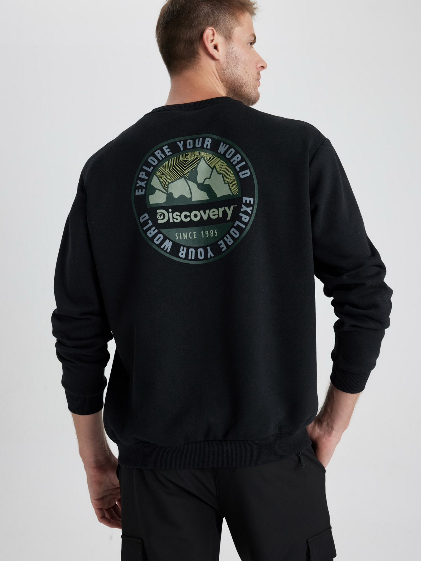 Свитшот DeFacto модель Y2582AZ-BK81 Фото