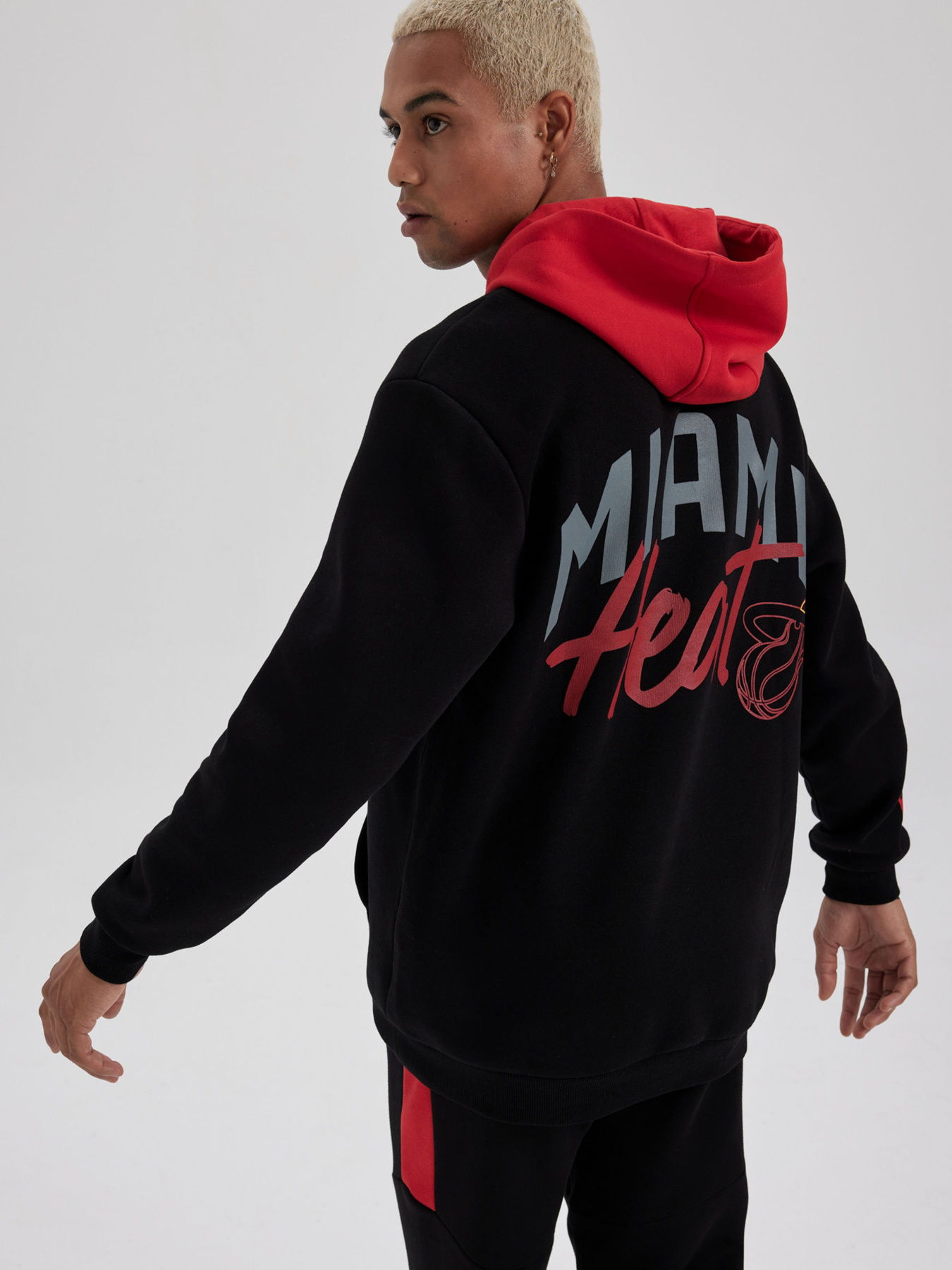 Худі DeFacto модель A4115AX-BK81 Фото