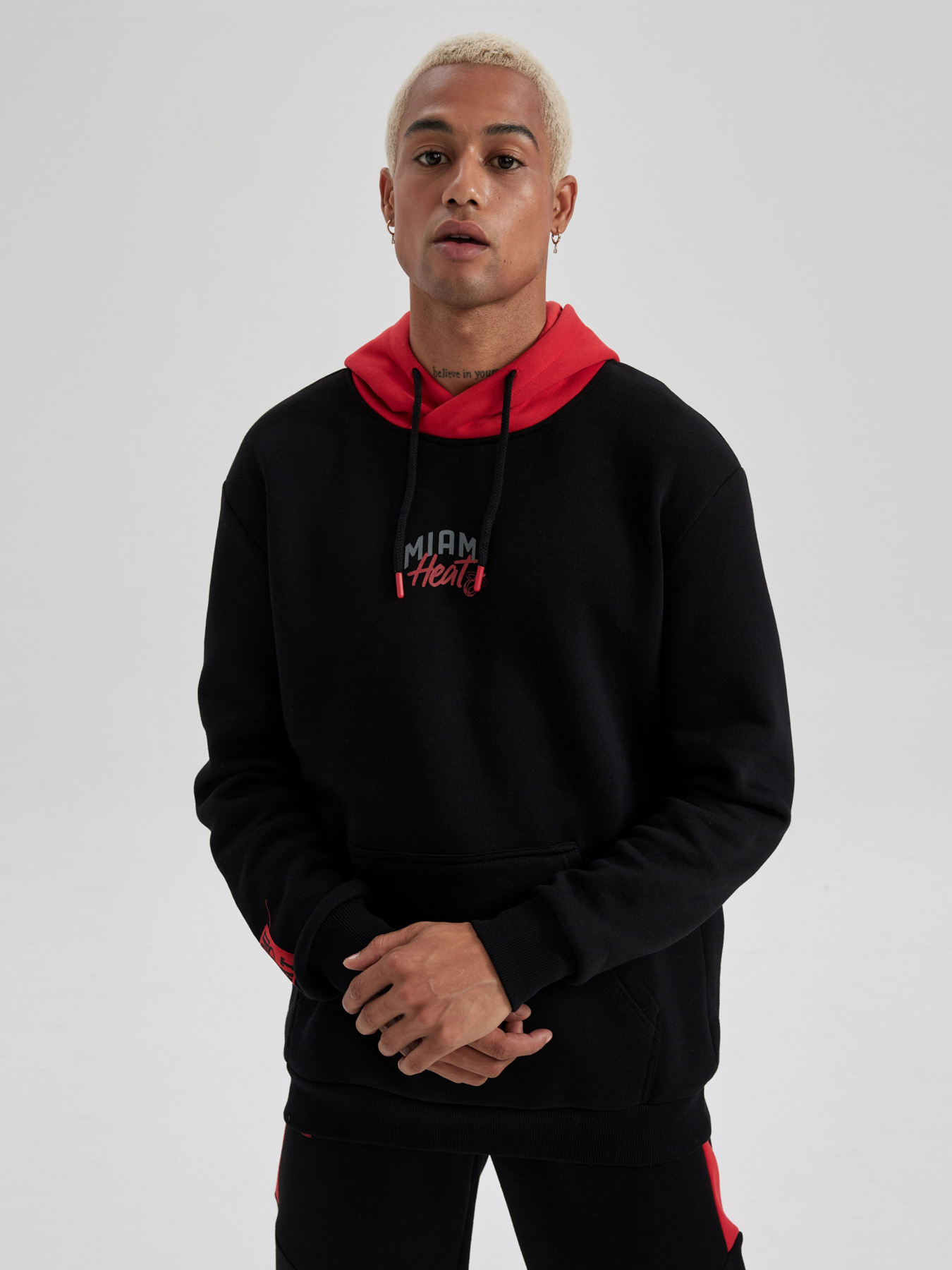 Худі DeFacto модель A4115AX-BK81 Фото