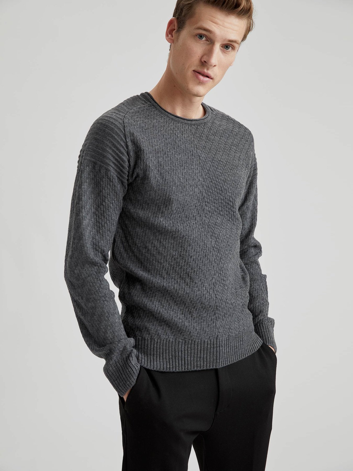 Джемпер DeFacto модель T6367AZ-AR102 Фото