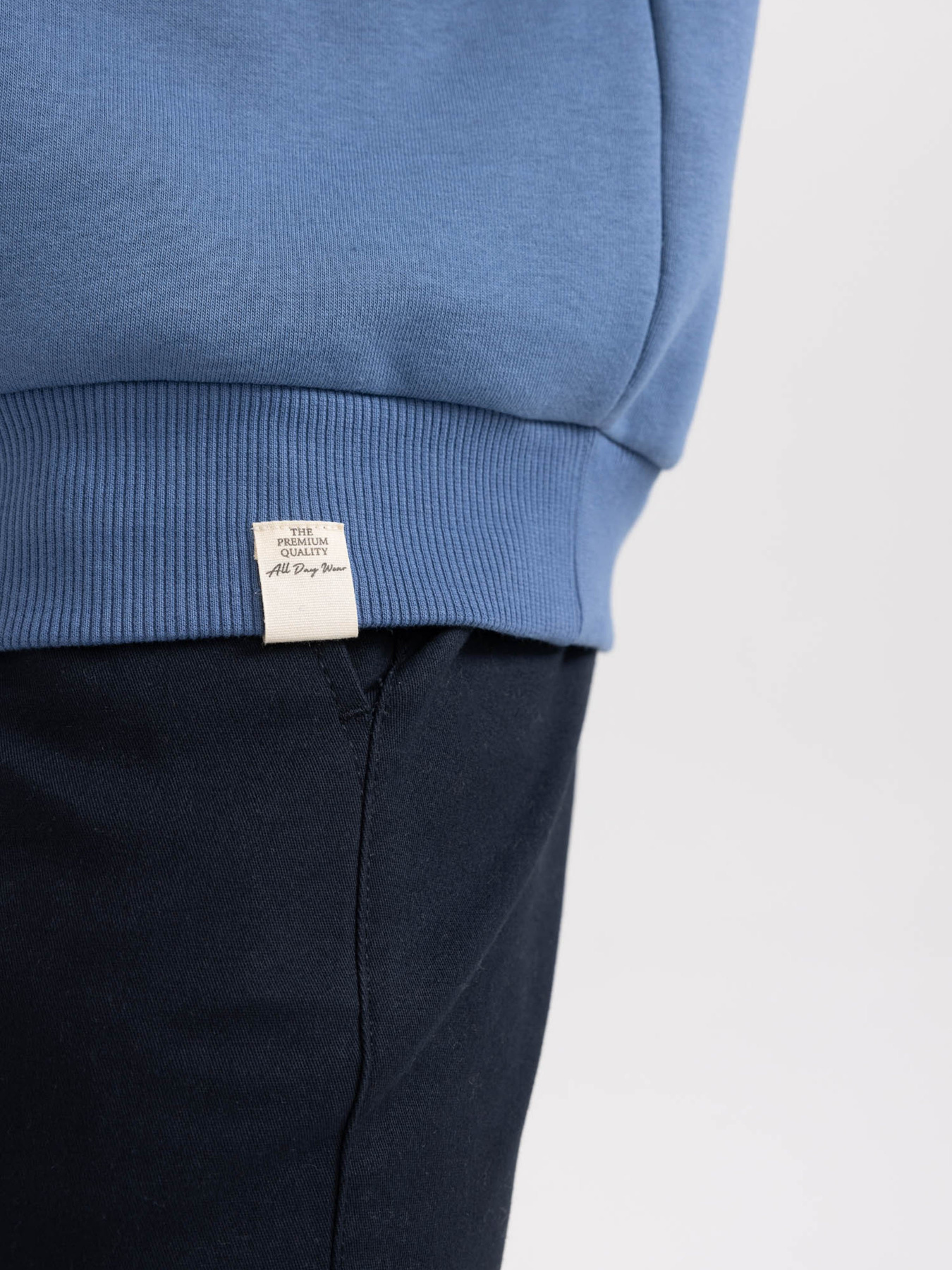 Свитшот DeFacto модель T5139AZ-IN34 Фото