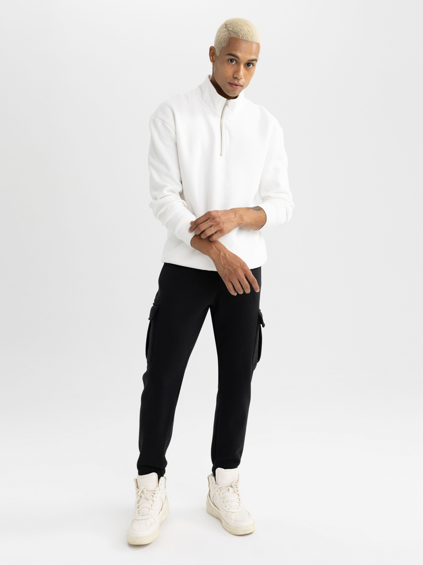 Джогери DeFacto модель Y7119AZ-BK81 Фото