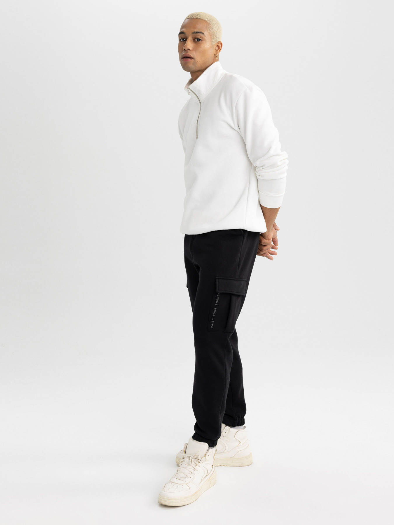 Джогери DeFacto модель Y7119AZ-BK81 Фото