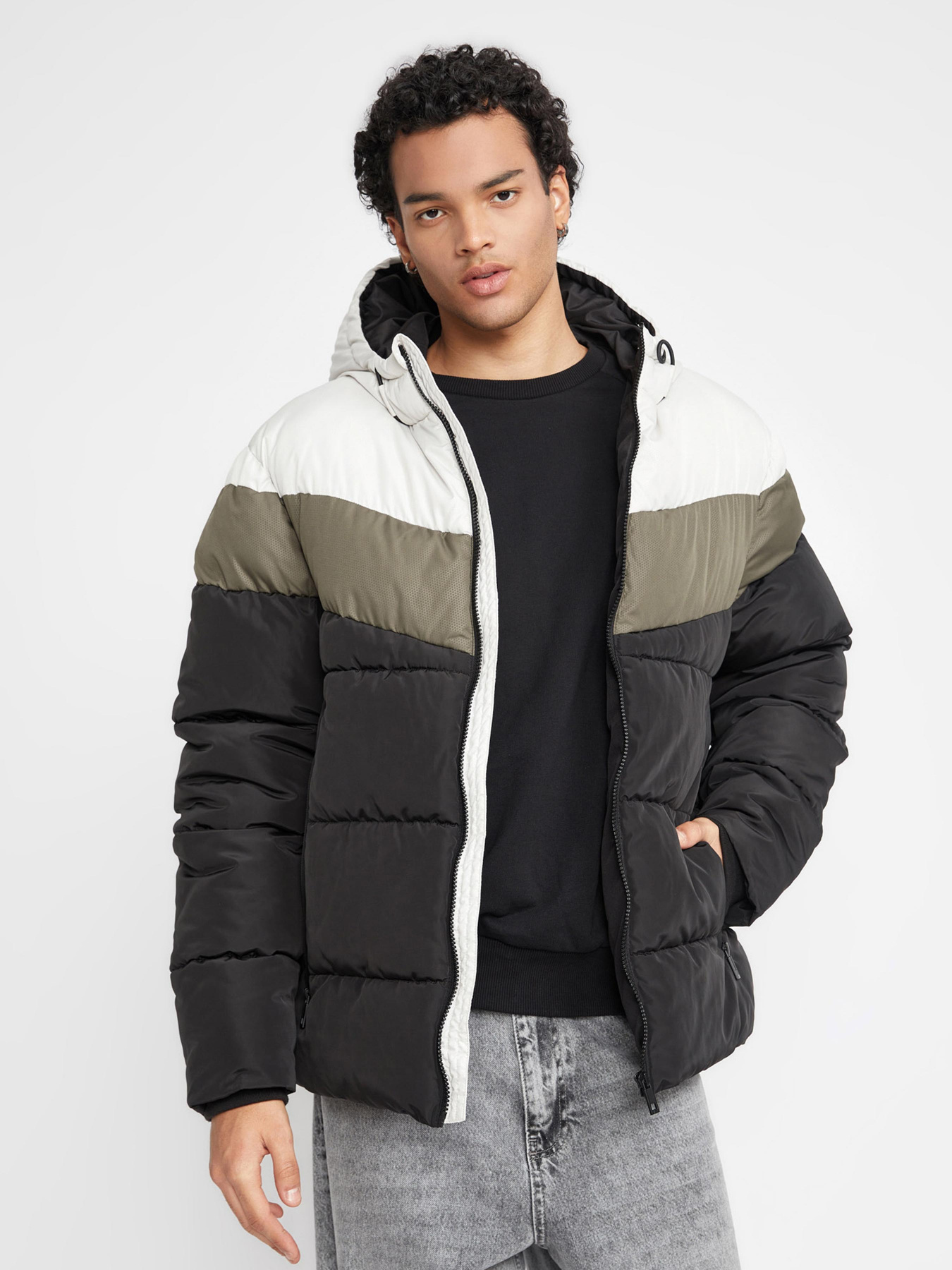 Зимняя куртка DeFacto модель A2249AX-BK27 Фото