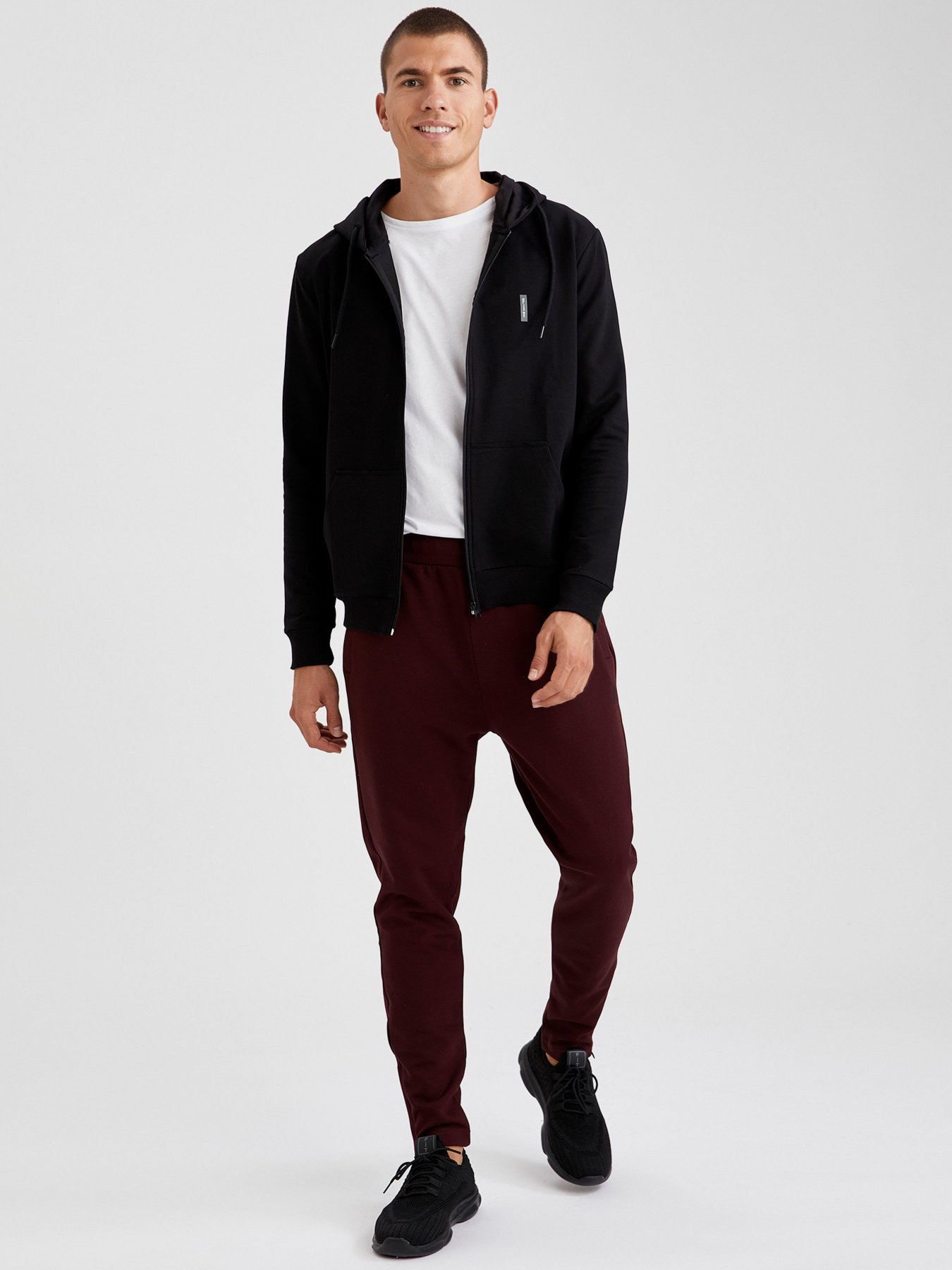 Спортивні штани DeFacto модель S3309AZ-BR34 Фото