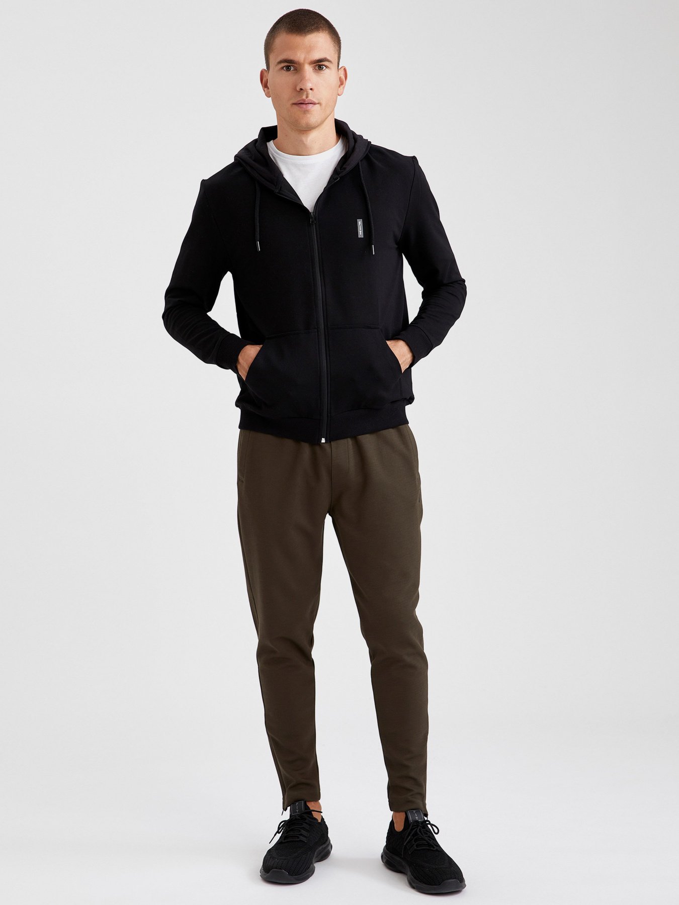 Штаны спортивные DeFacto модель S3309AZ-KH345 Фото