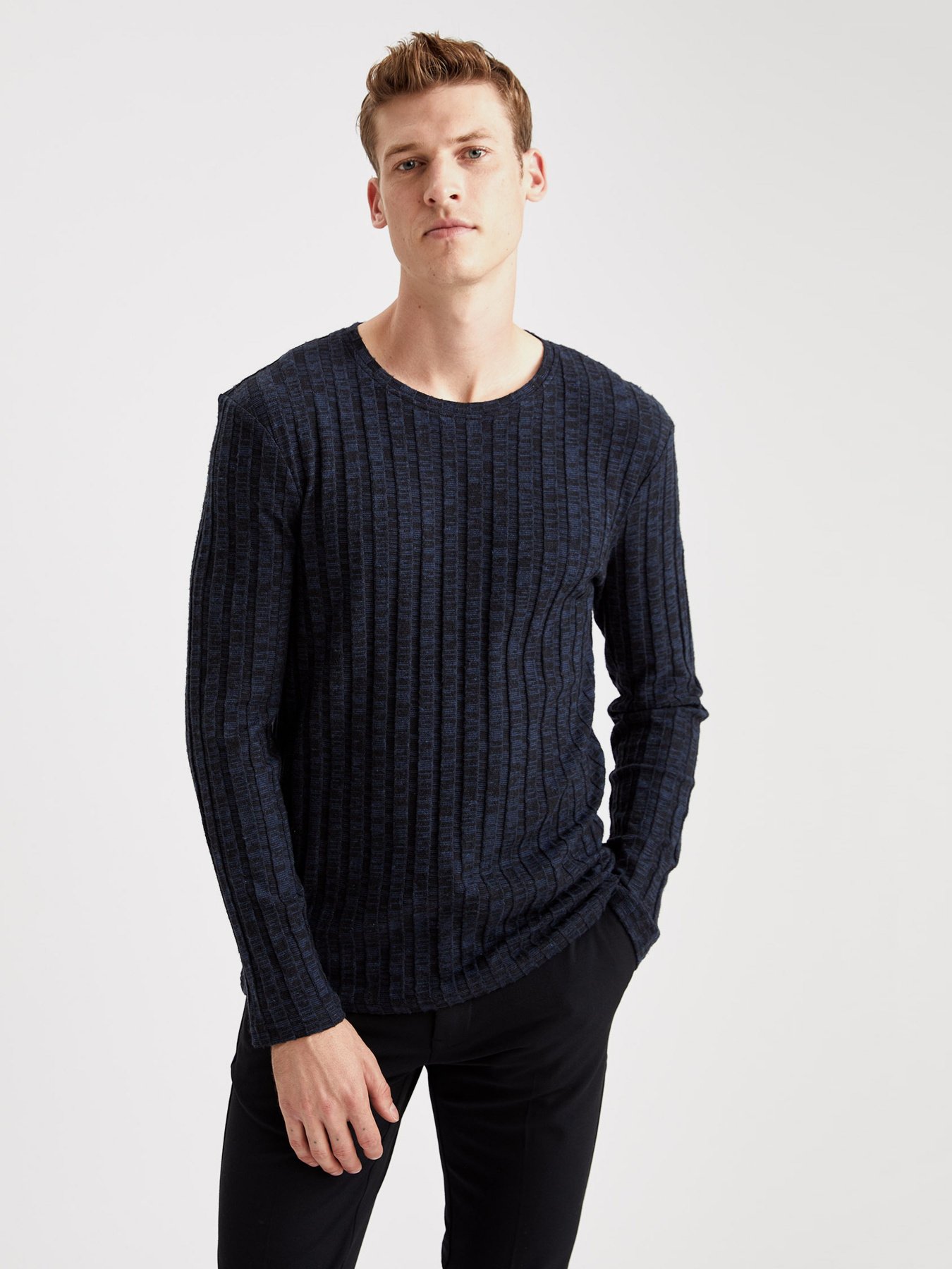 Джемпер DeFacto модель T1954AZ-IN79 Джемпер DeFacto модель T1954AZ-IN79 Фото