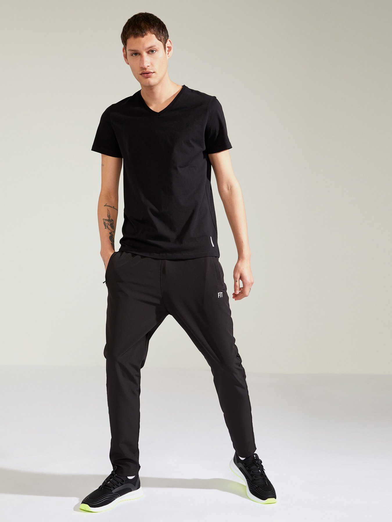 Футболки і поло DeFacto модель T4178AZ-BK27 Фото