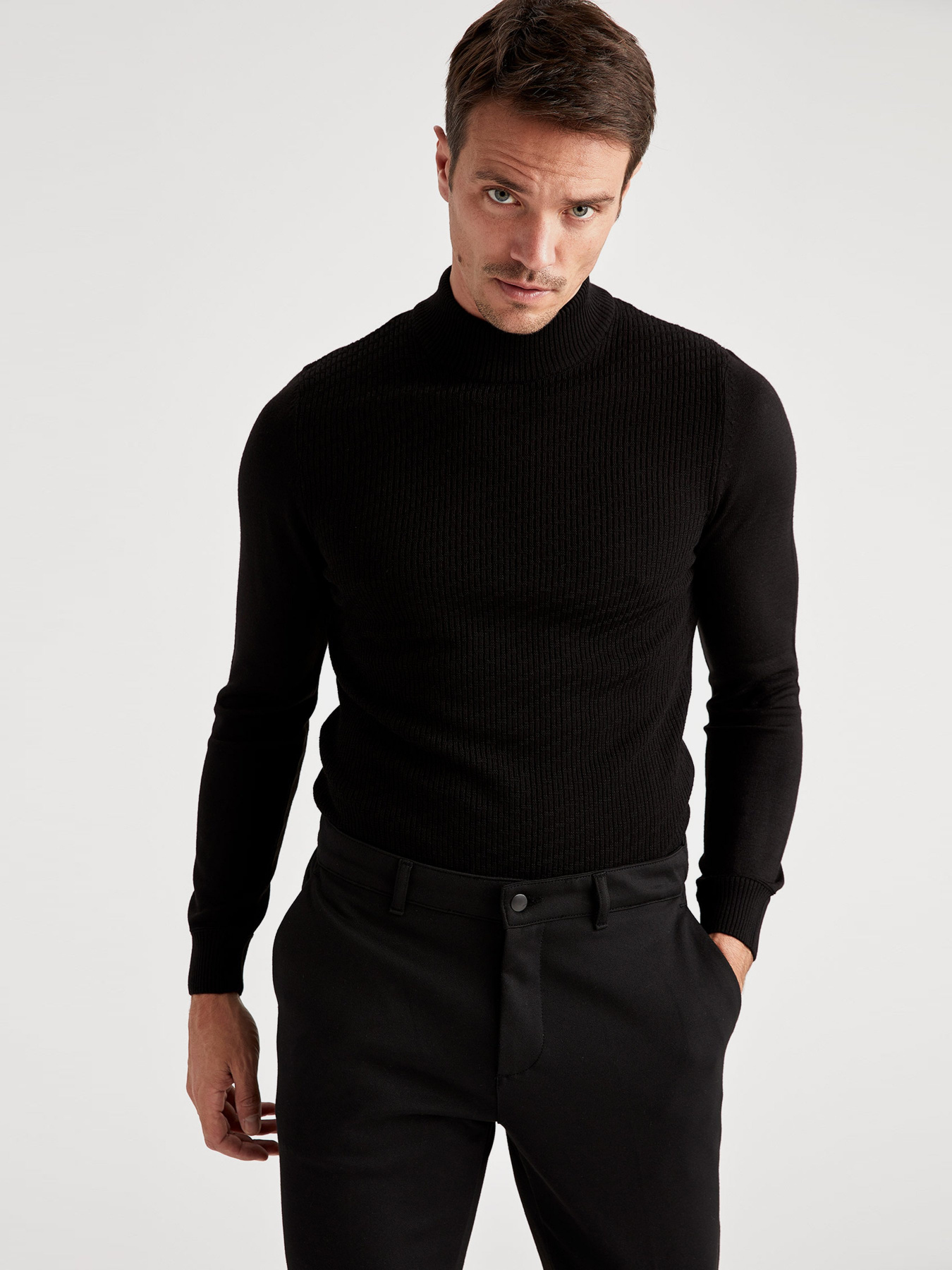 Водолазка DeFacto модель T1186AZ-BK27 Фото