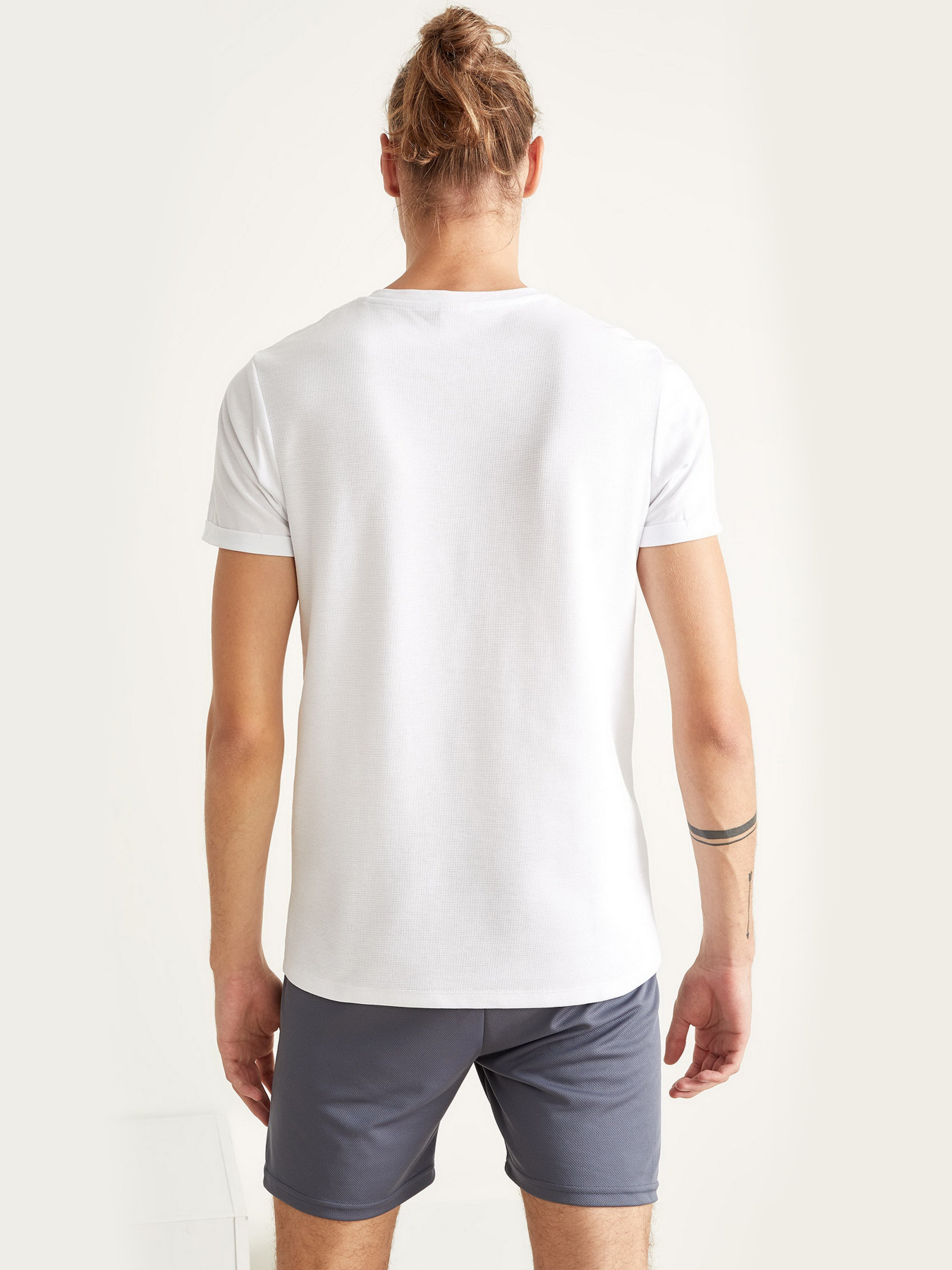 Футболки і поло DeFacto модель S8897AZ-WT34 Фото