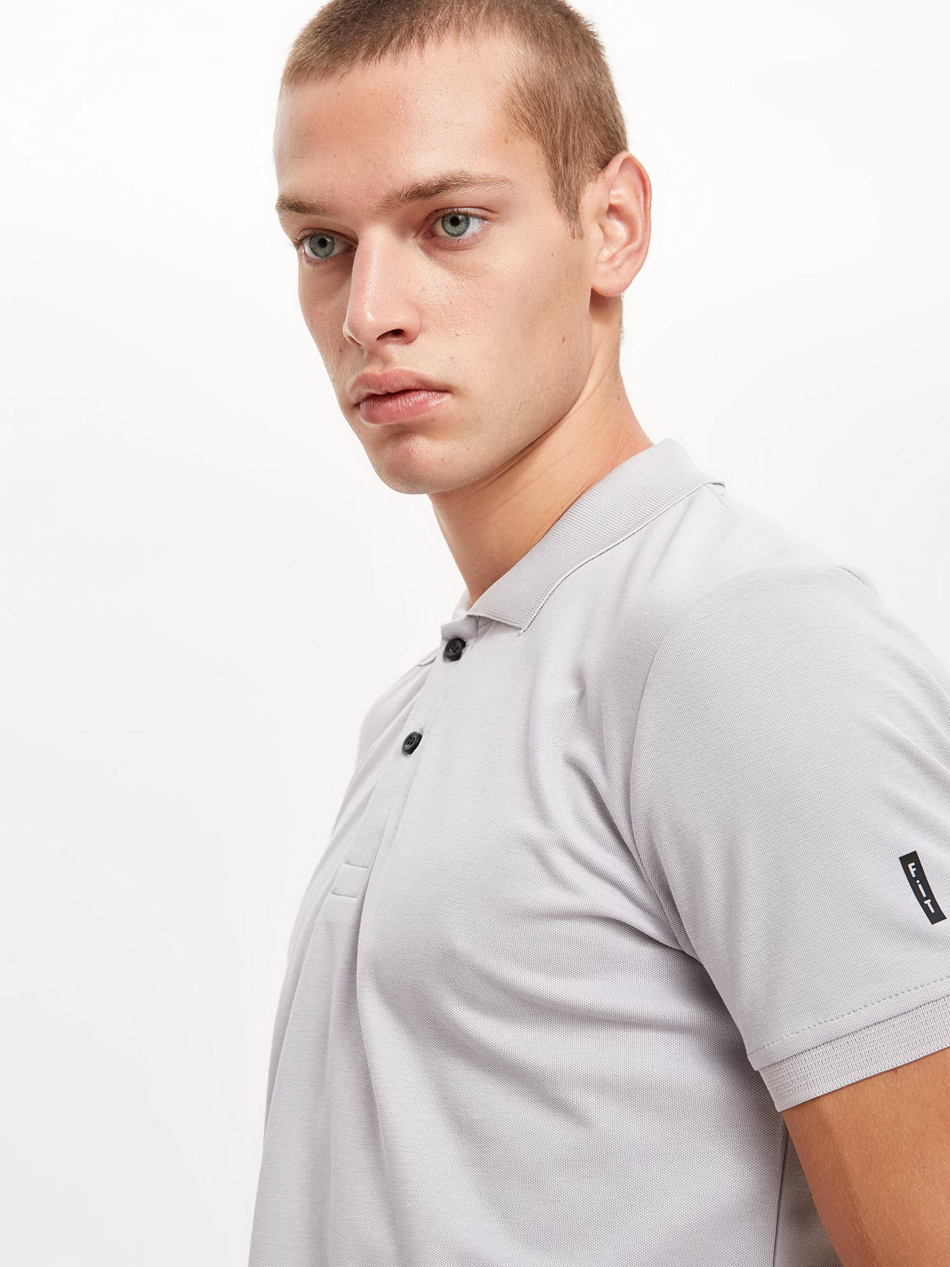 Поло з коротким рукавом DeFacto модель S0623AZ-GR247 Поло з коротким рукавом DeFacto модель S0623AZ-GR247 Фото