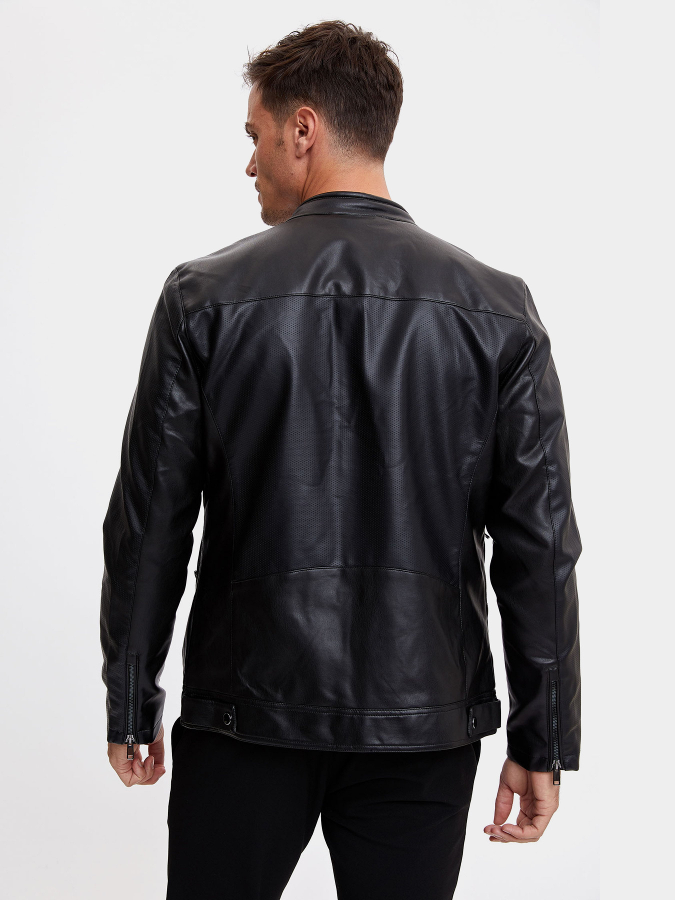 Куртка кожаная DeFacto модель R0868AZ-BK27 Куртка кожаная DeFacto модель R0868AZ-BK27 Фото