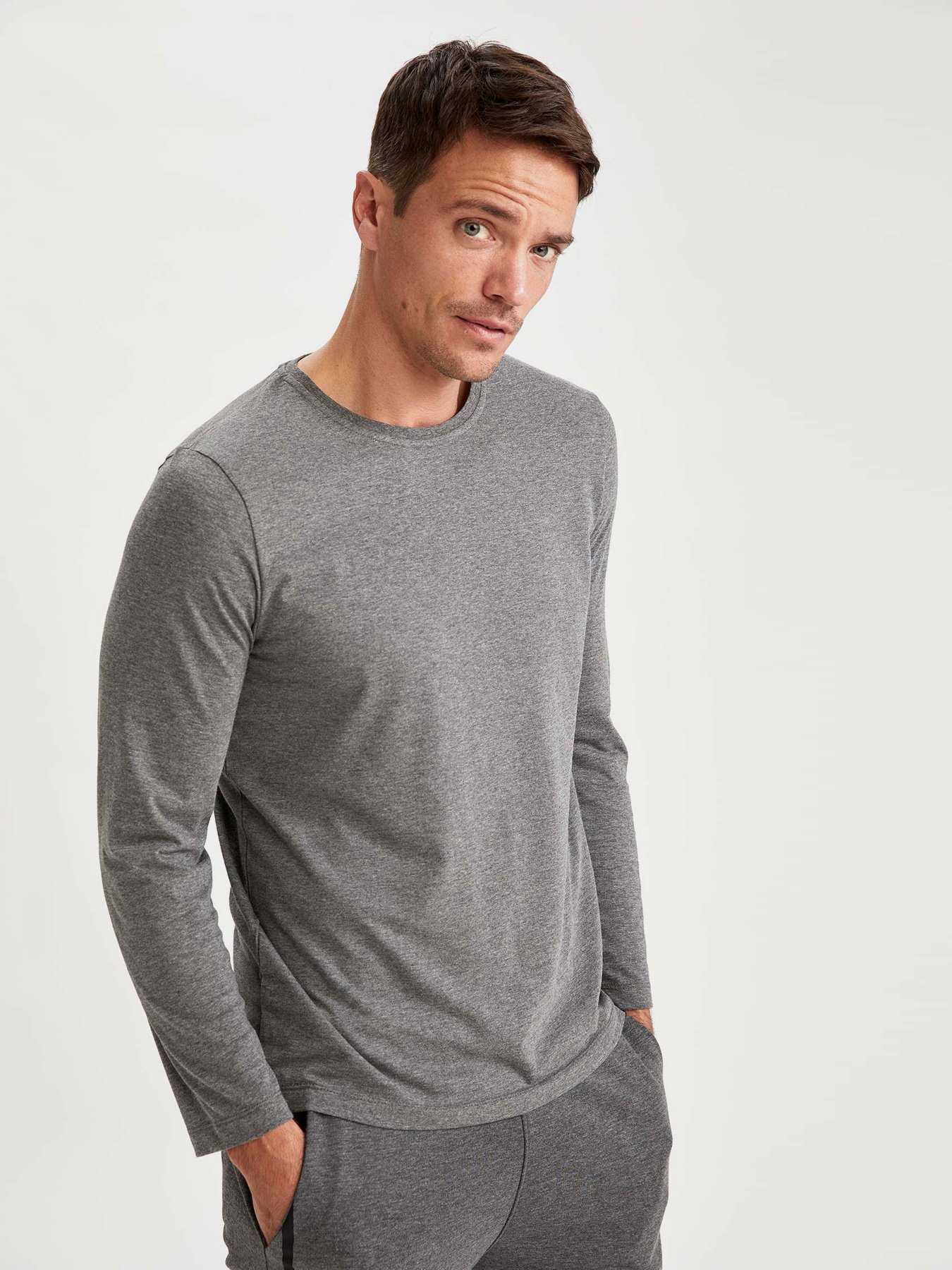 Лонгслив DeFacto модель T1515AZ-AR40 Фото
