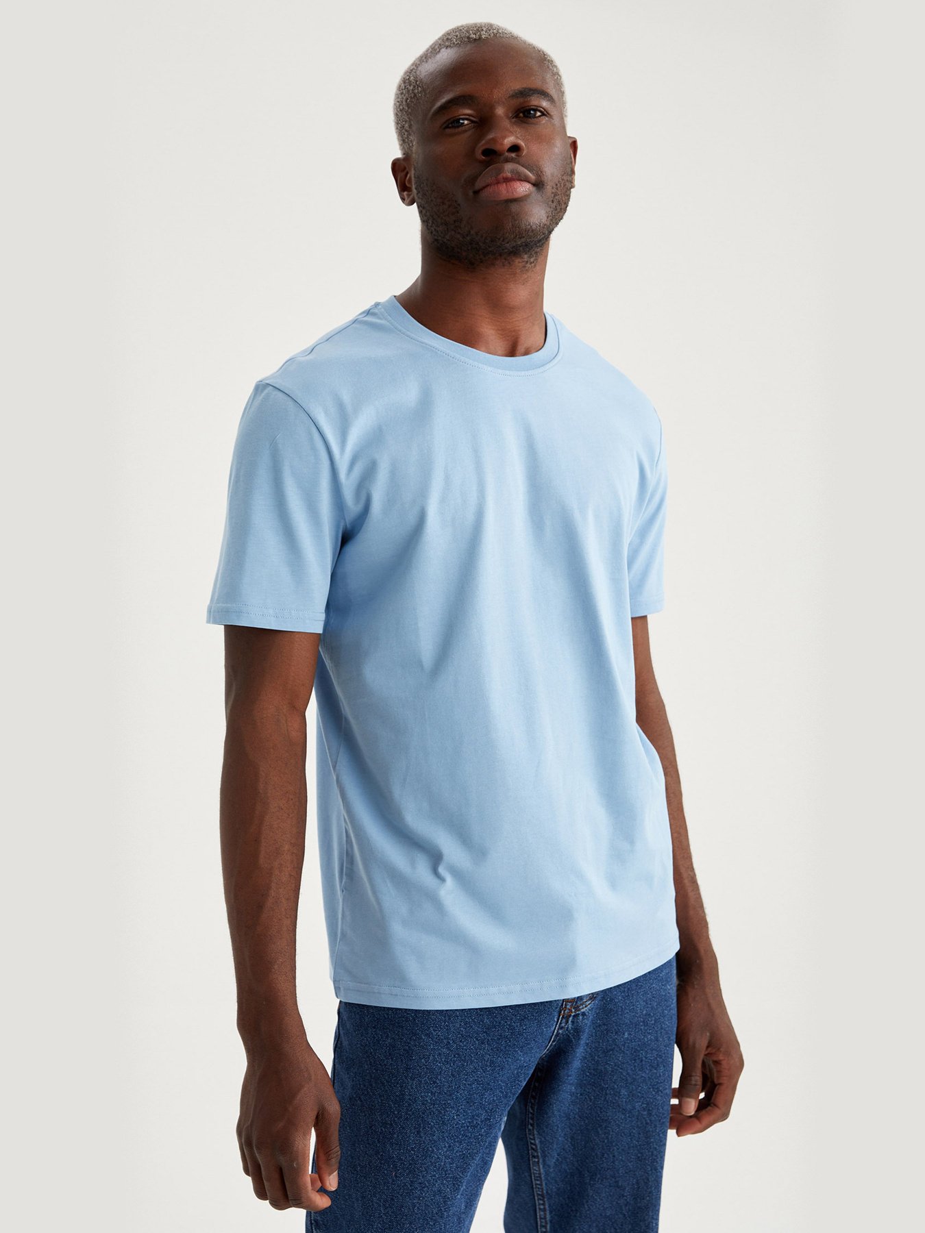 Футболки и поло DeFacto модель M7666AZ-BE281 Фото