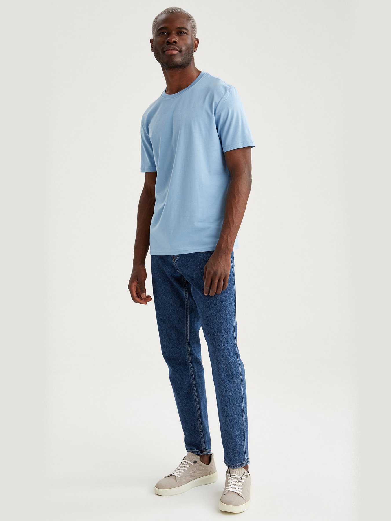 Футболки и поло DeFacto модель M7666AZ-BE281 Футболки и поло DeFacto модель M7666AZ-BE281 Фото