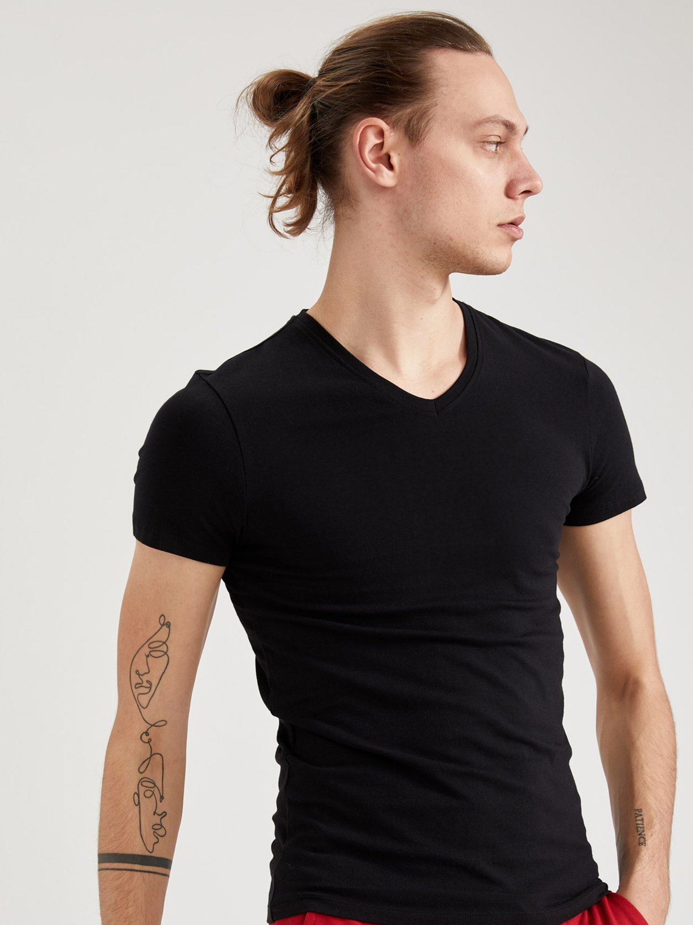 Футболки и поло DeFacto модель L4884AZ-BK27 Фото