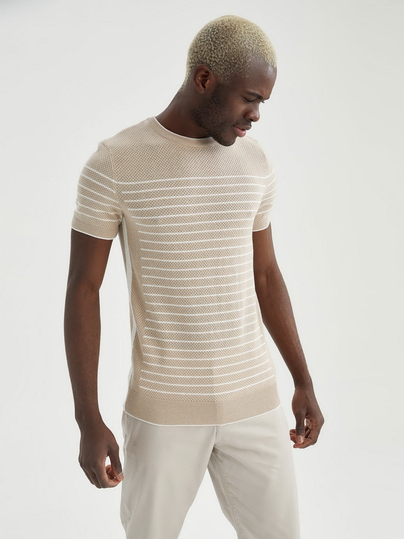 Футболка DeFacto модель U5226AZ-BG110 Фото