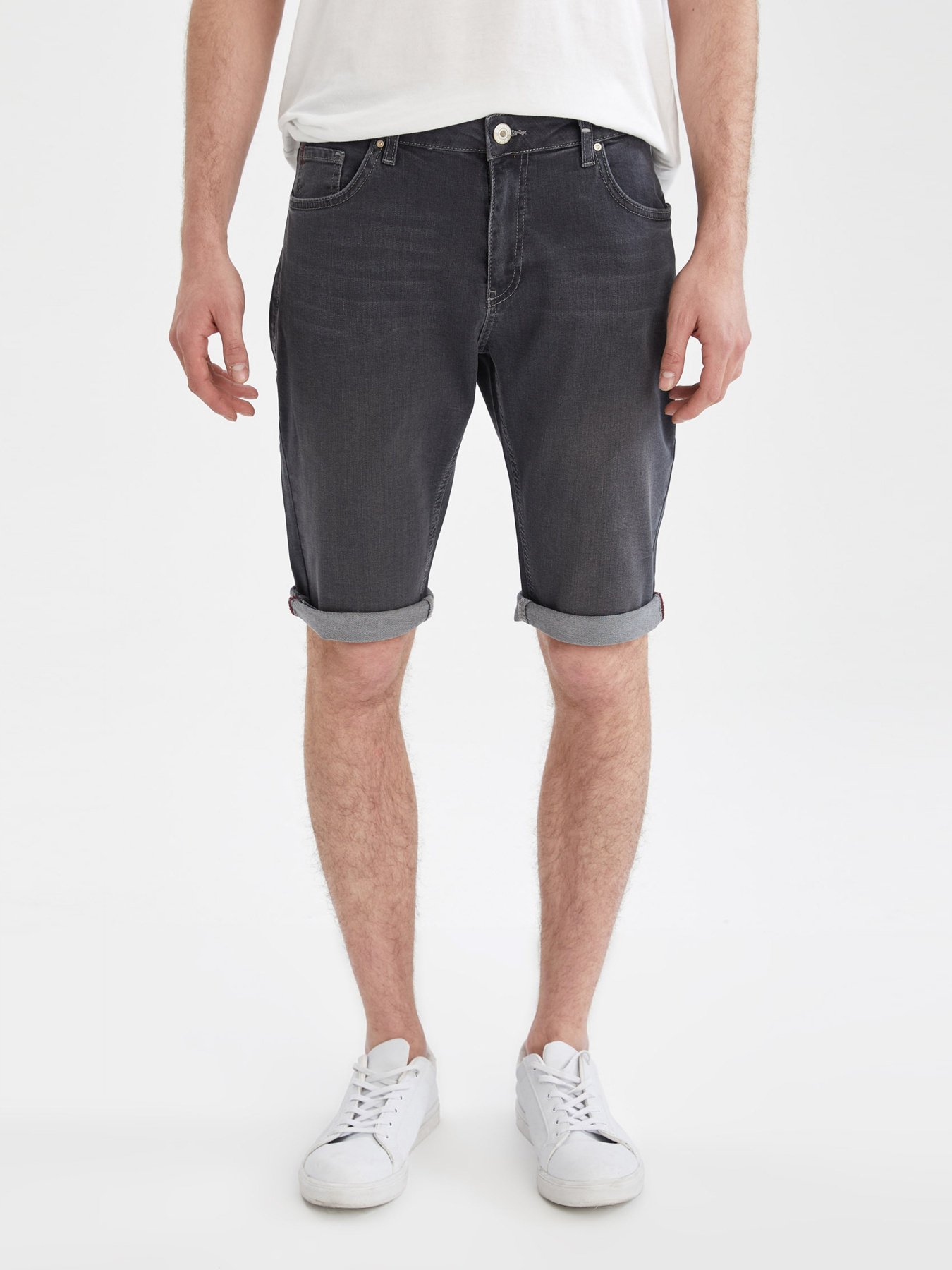 Джинсові шорти DeFacto модель U2497AZ-NM36 Джинсові шорти DeFacto модель U2497AZ-NM36 Фото