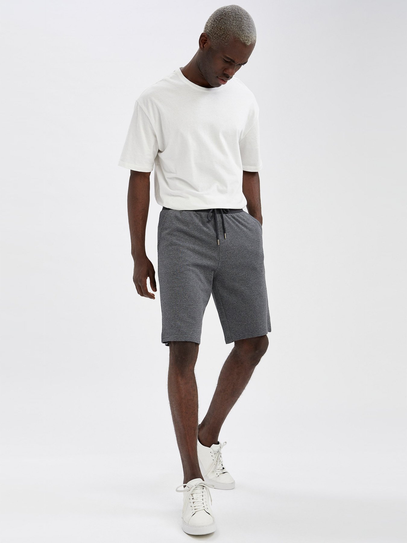 Шорти DeFacto модель N0744AZ-AR44 Фото