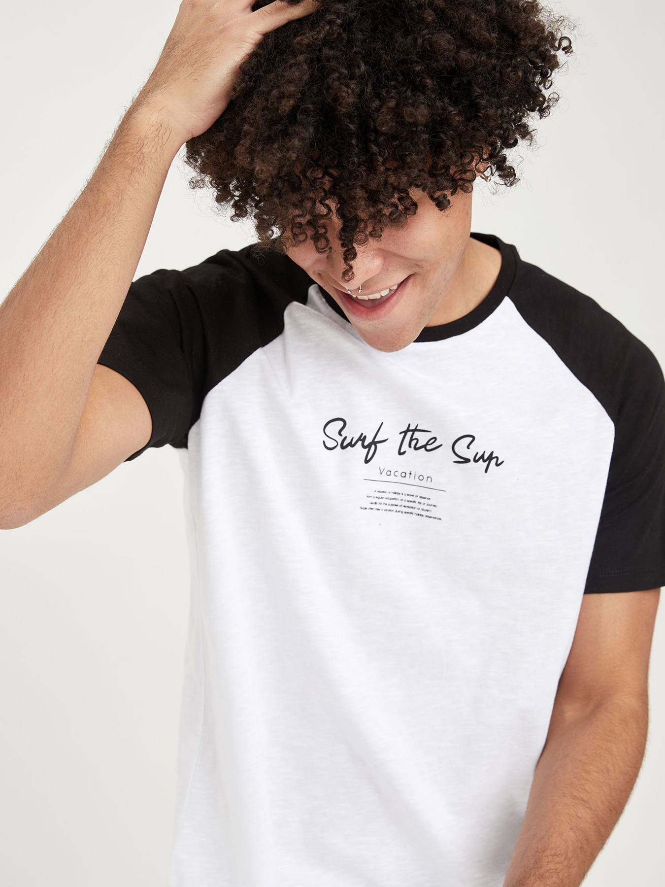 Футболки и поло DeFacto модель U6141AZ-BK27 Фото