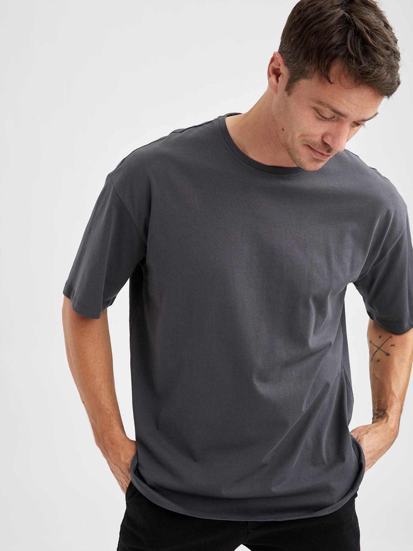 Набор футболок DeFacto модель V1870AZ-GR368 Фото